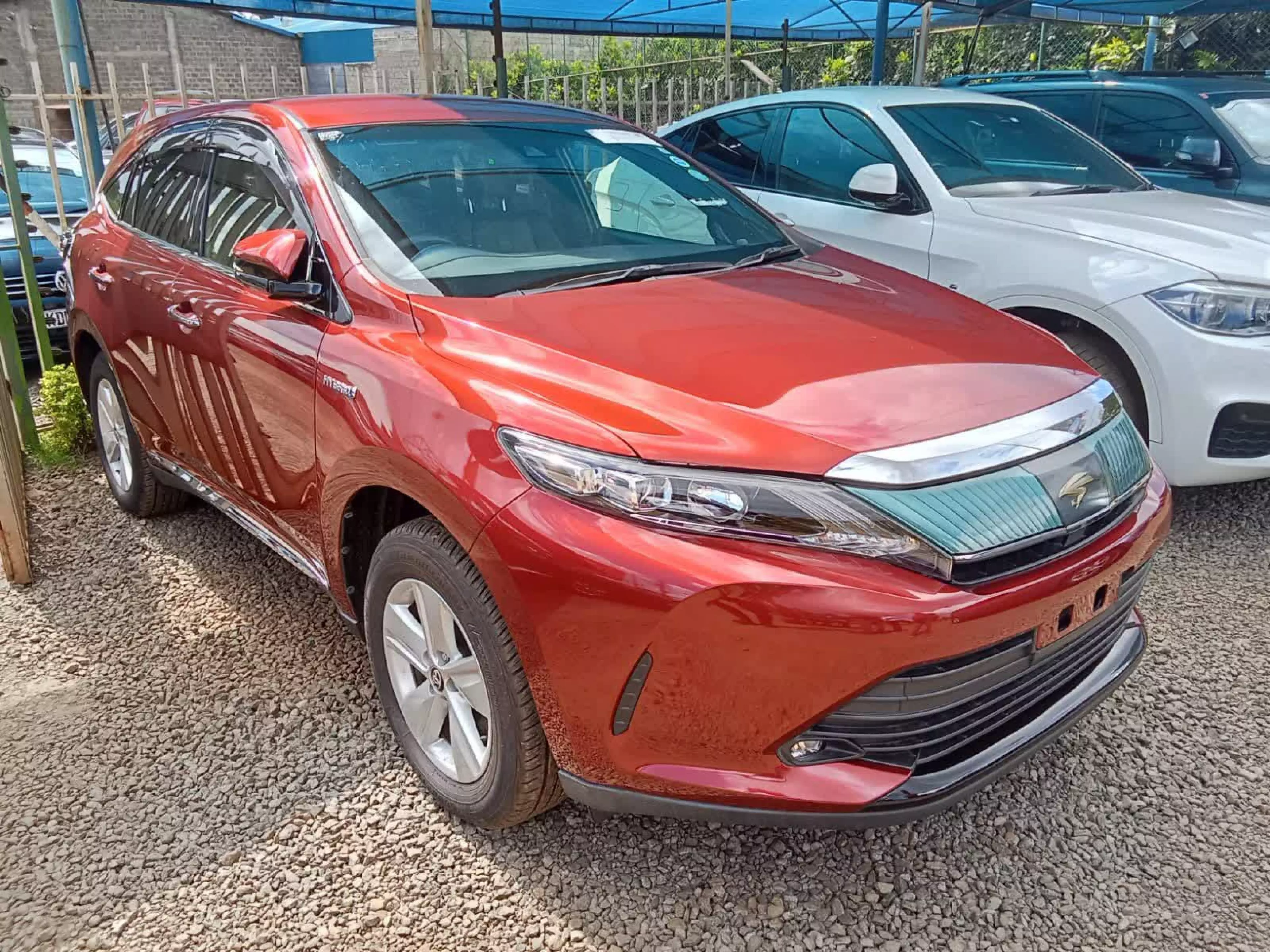 Toyota Harrier hybrid  - 2017