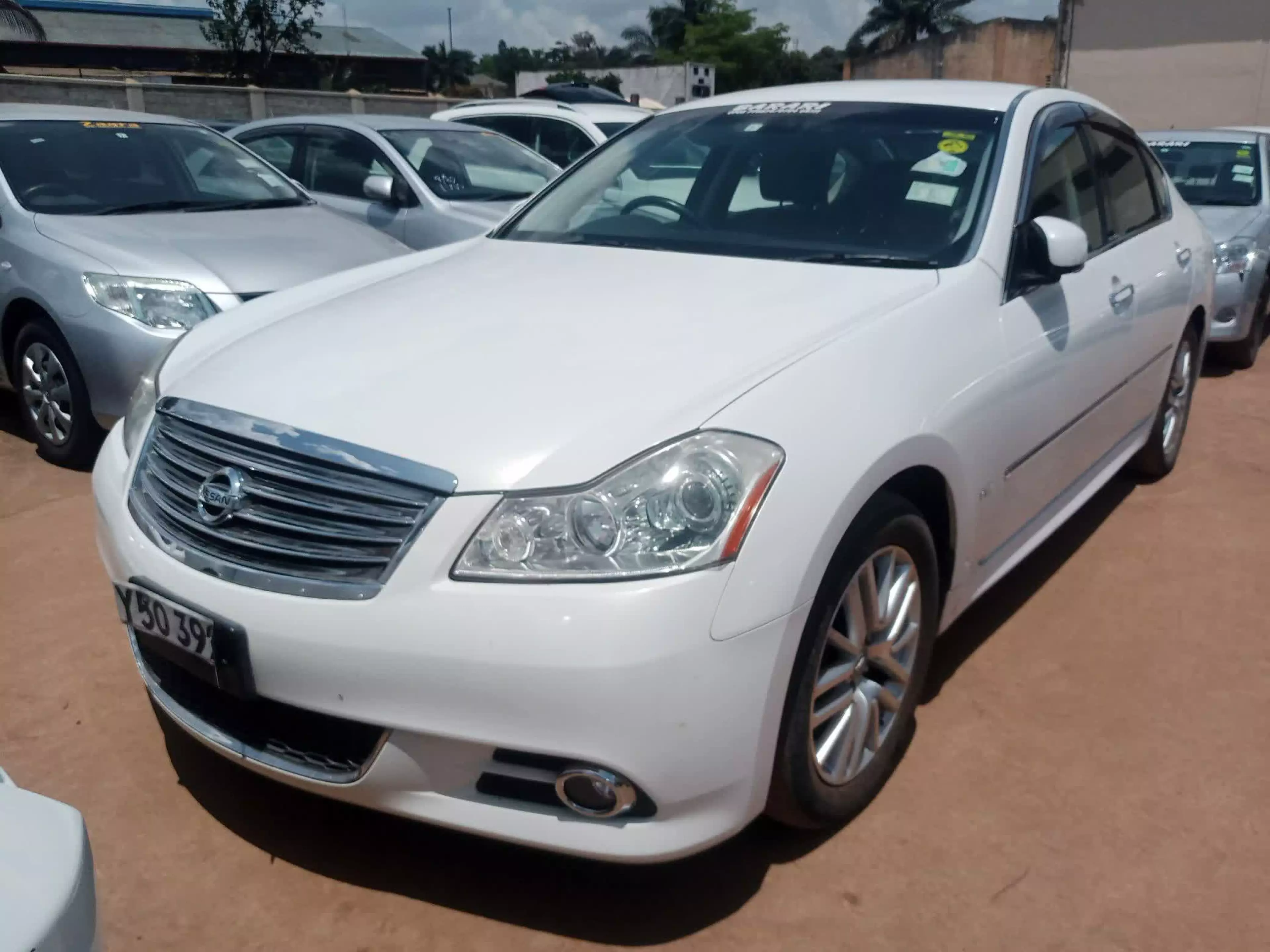Nissan Fuga  - 2009