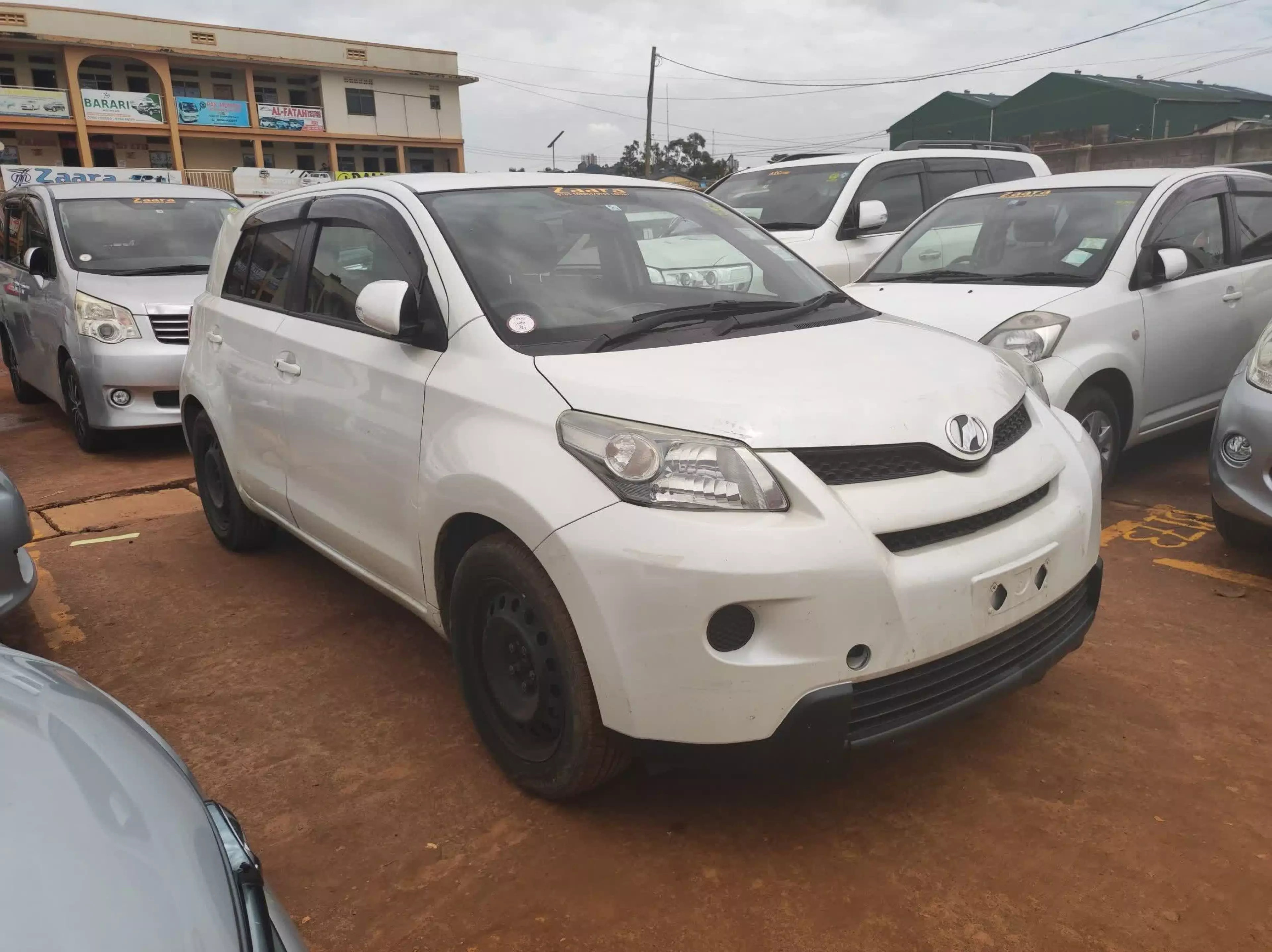 Toyota Ist  - 2009