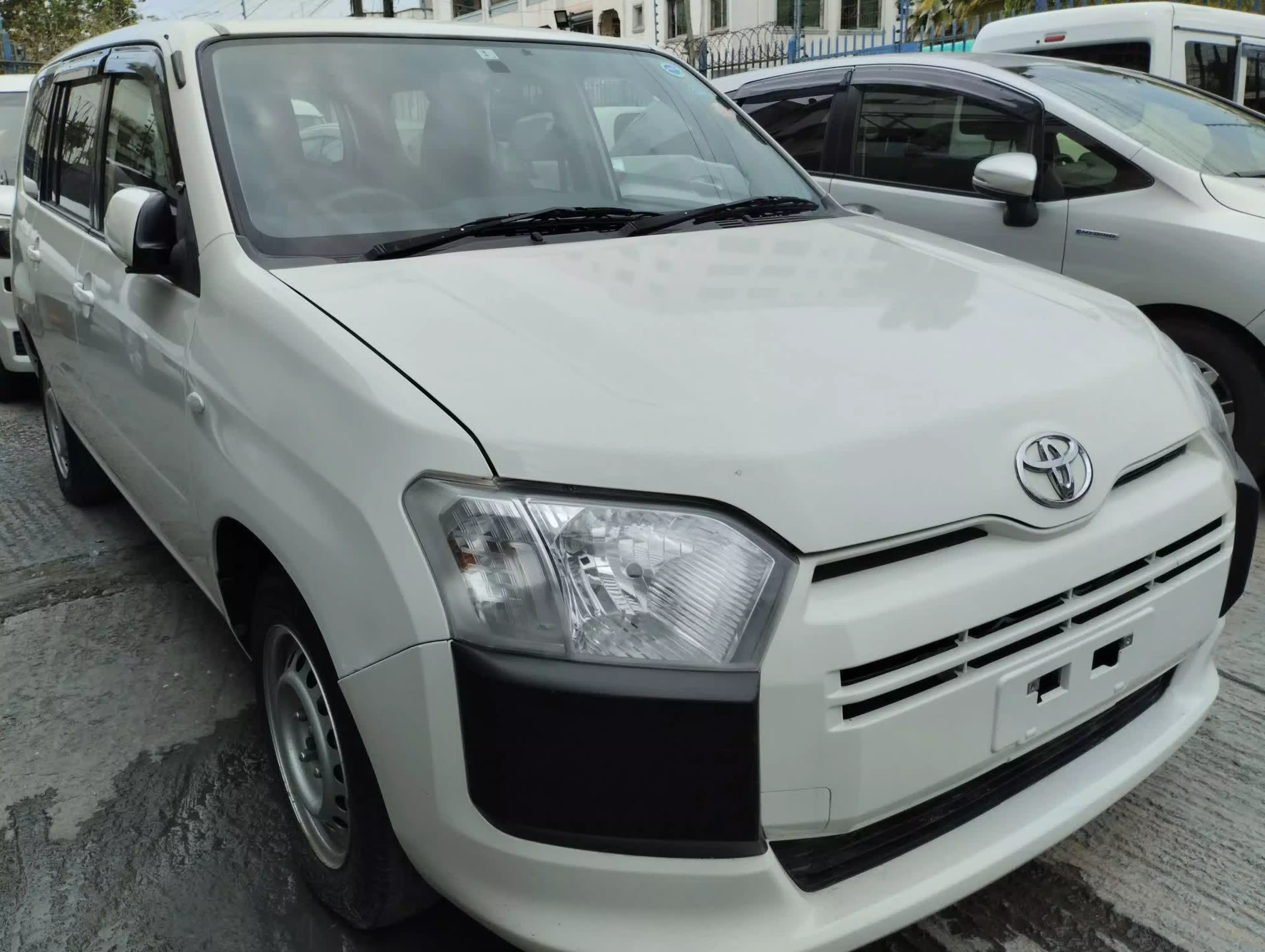 Toyota Probox  - 2016