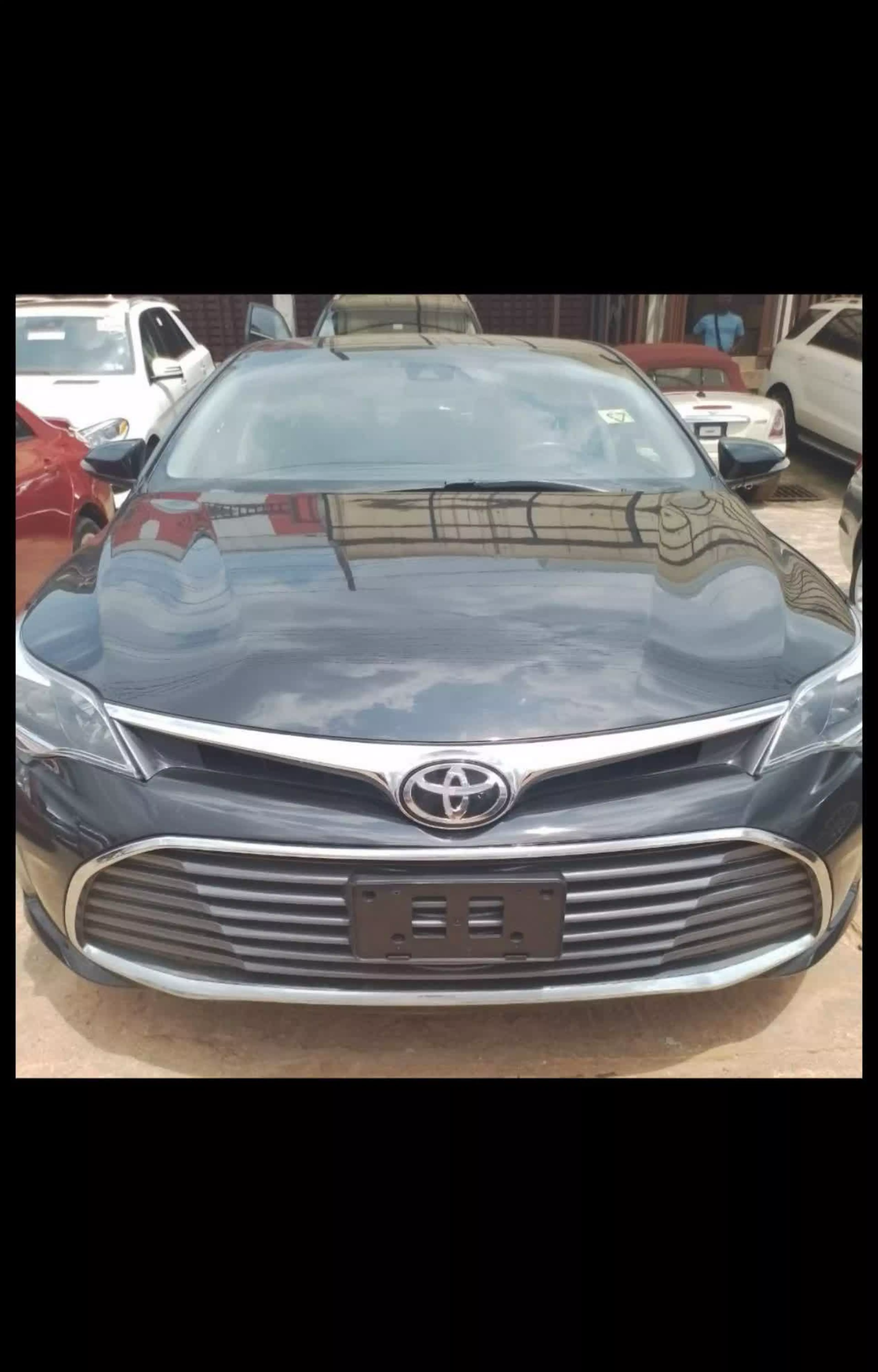 Toyota Avalon   - 2018