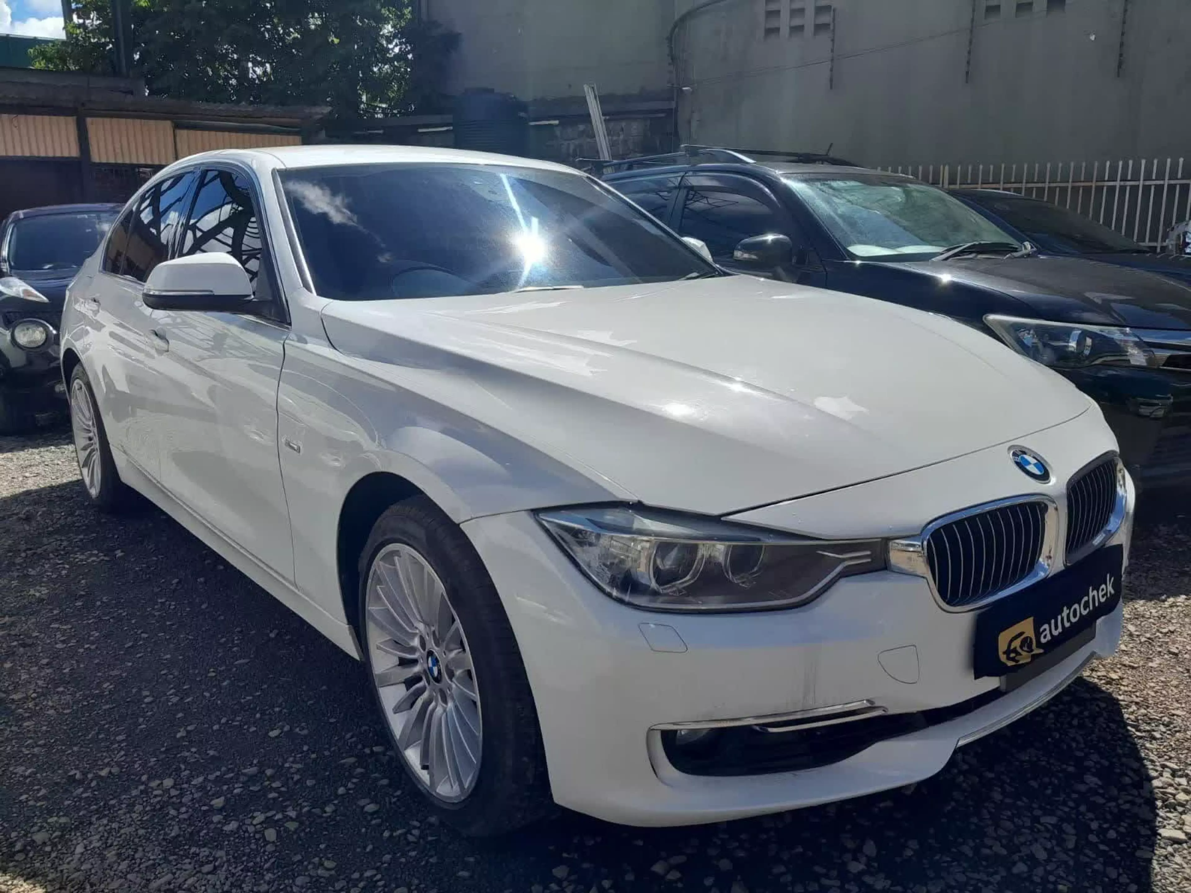 BMW 320i - 2014
