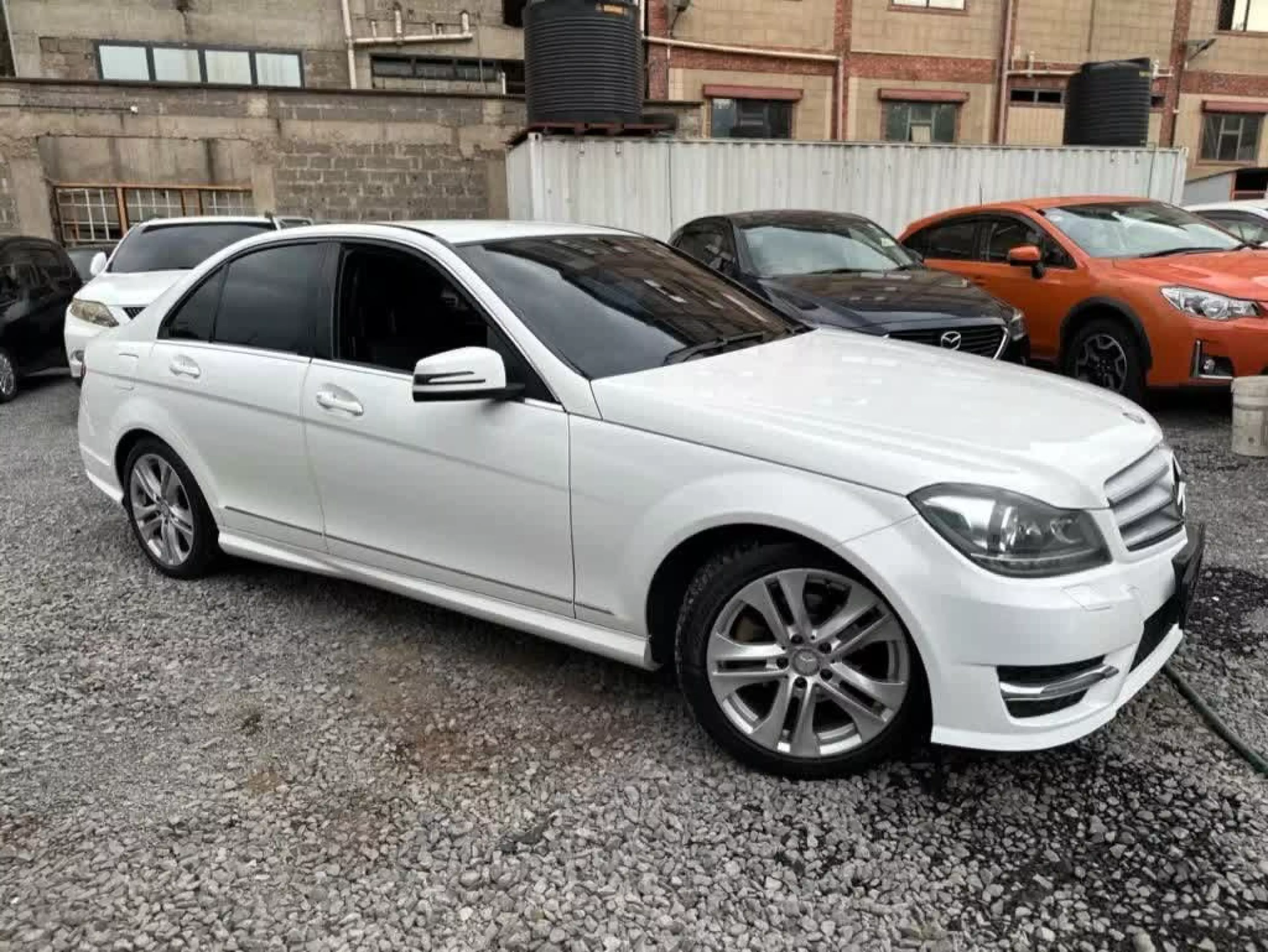 Mercedes-Benz C200 - 2013