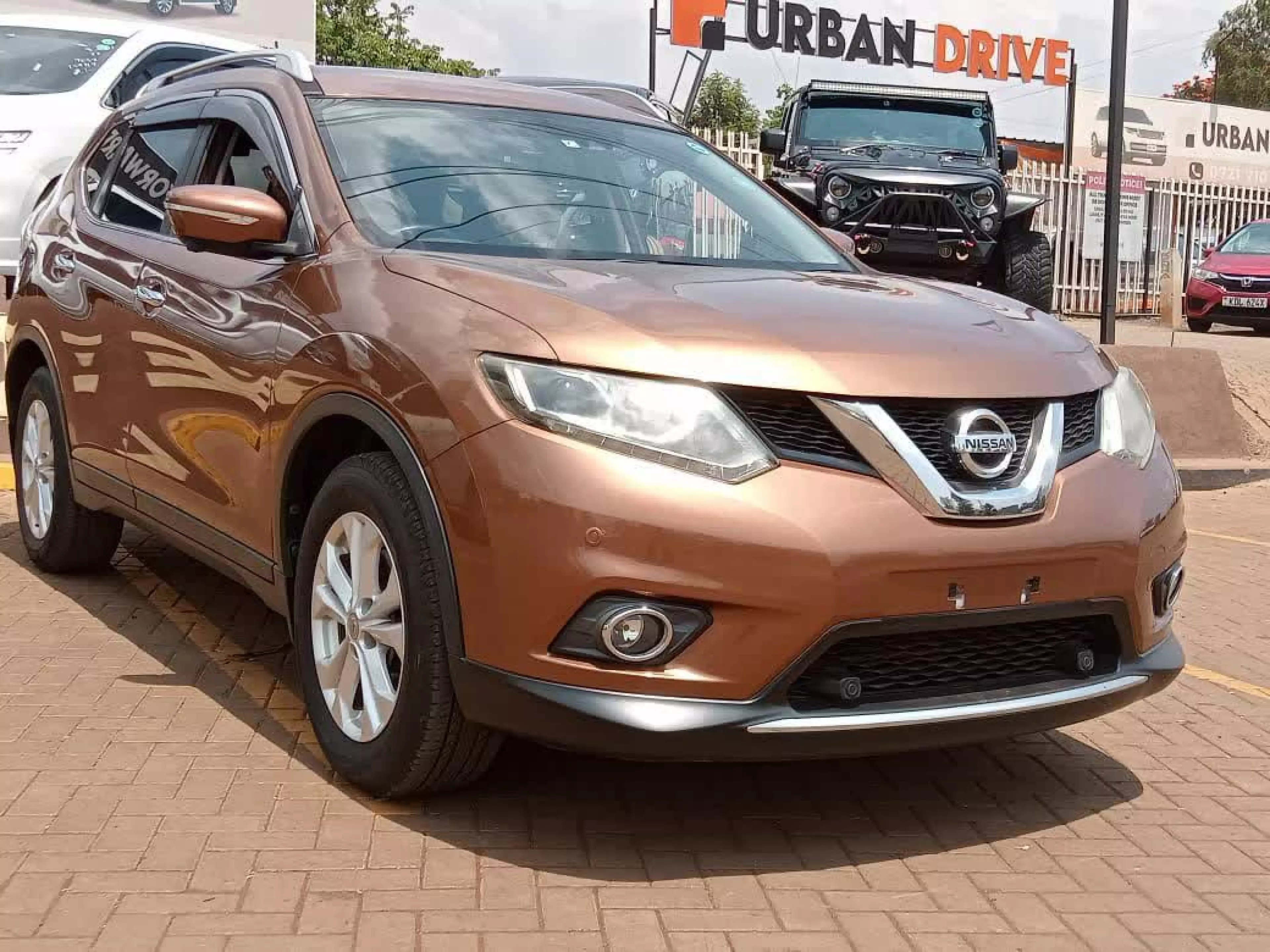 Nissan X-Trail - 2016
