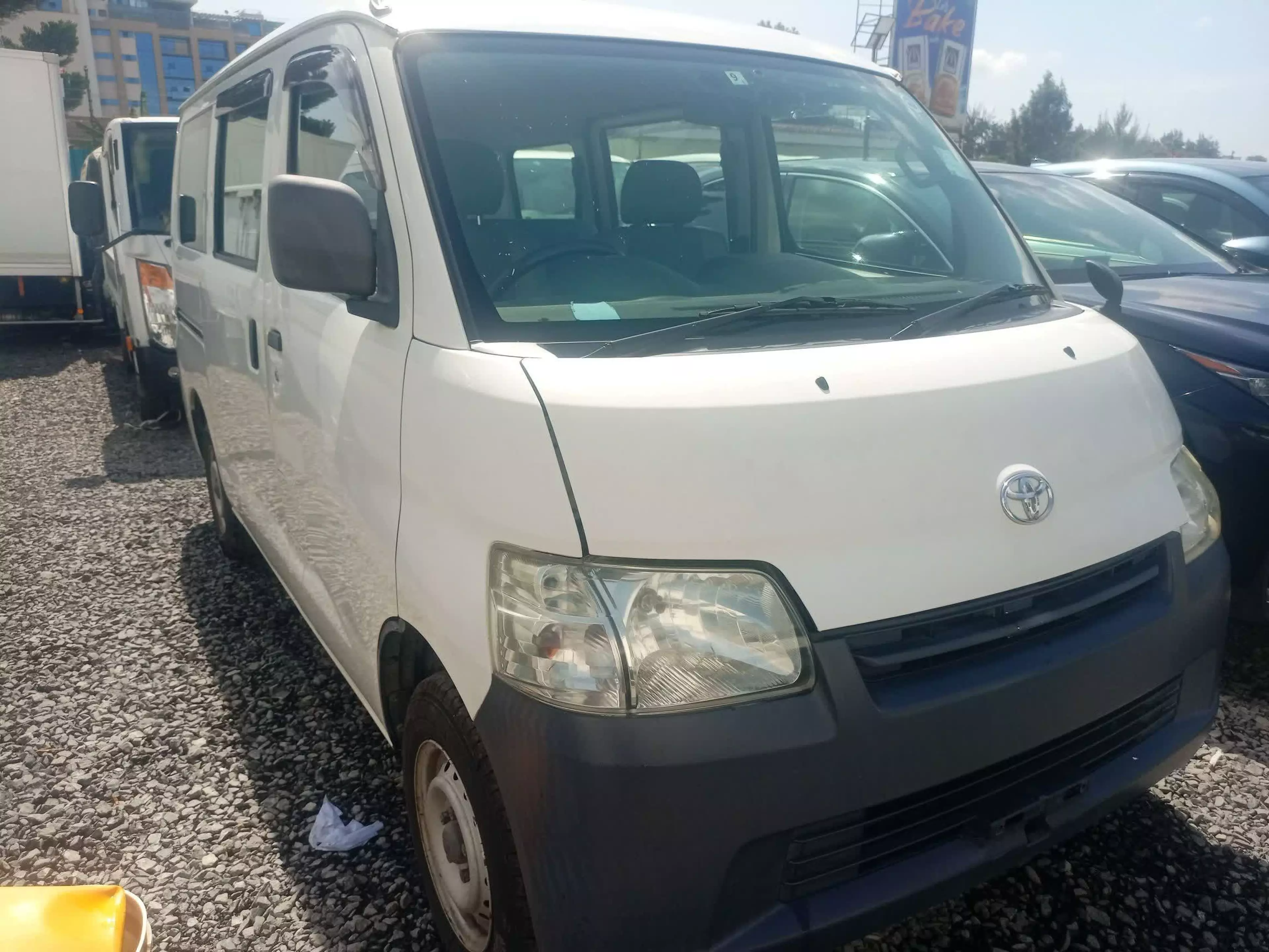 Toyota Town Ace - 2016