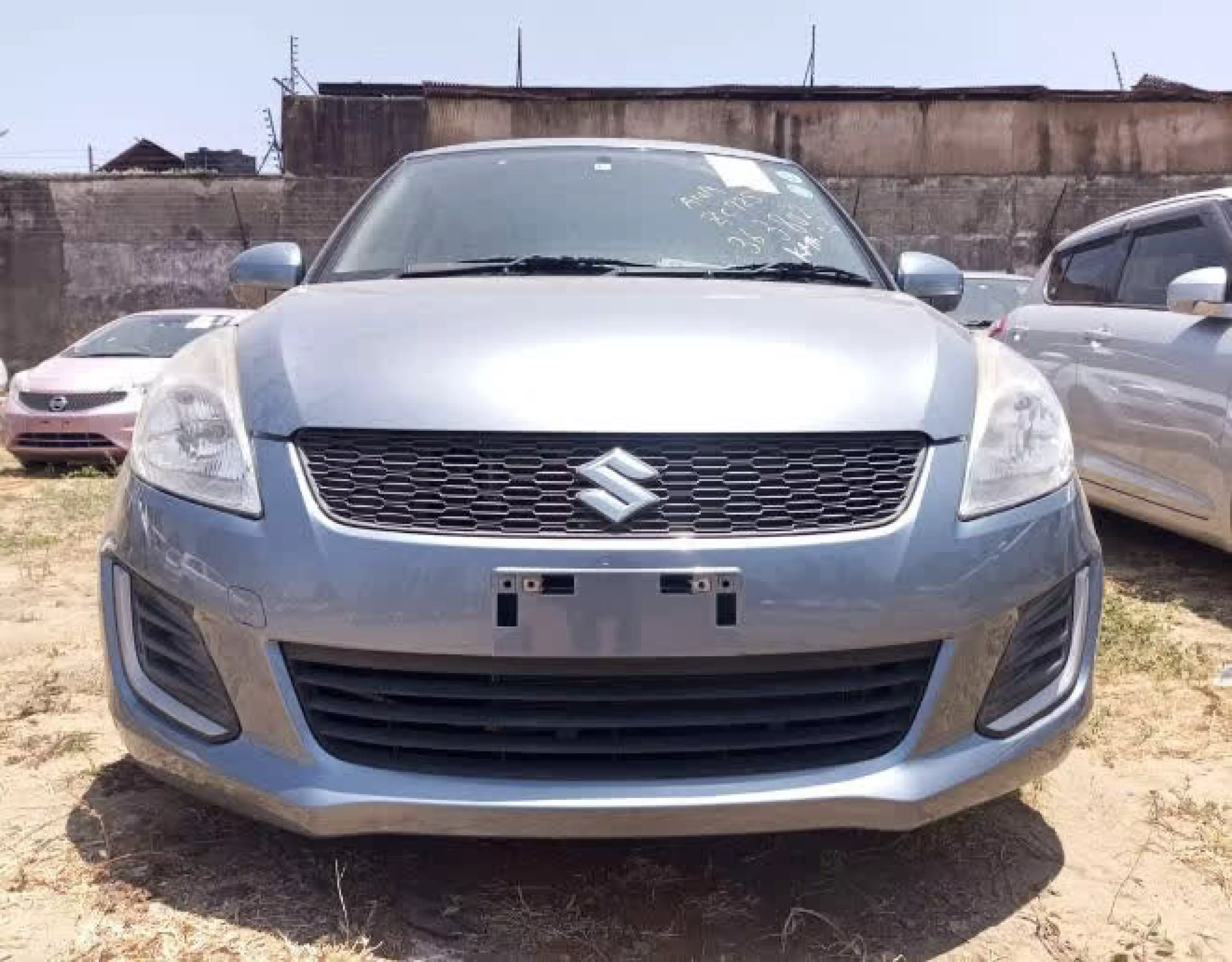 SUZUKI Swift GLX - 2016