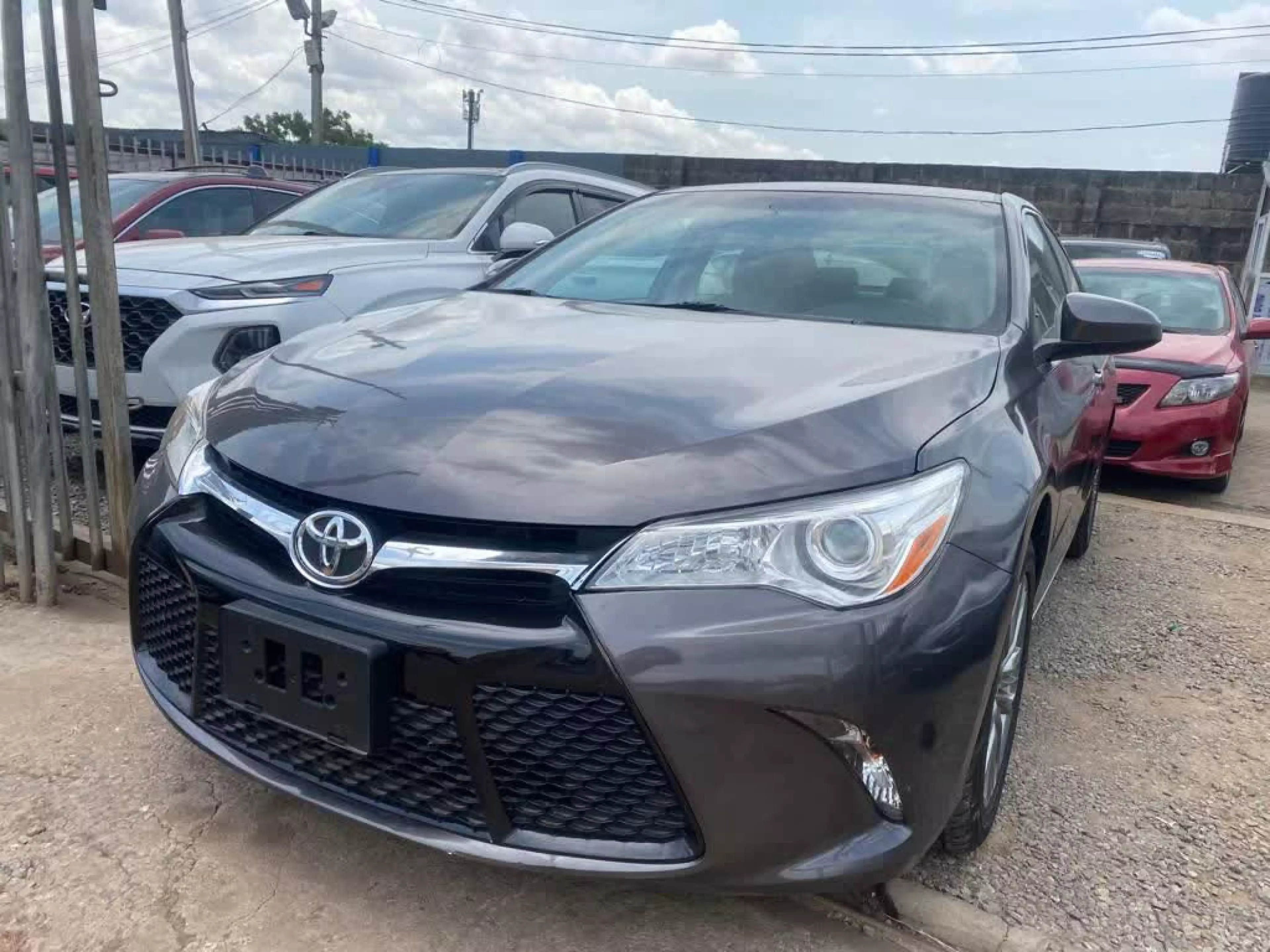 Toyota Camry - 2016