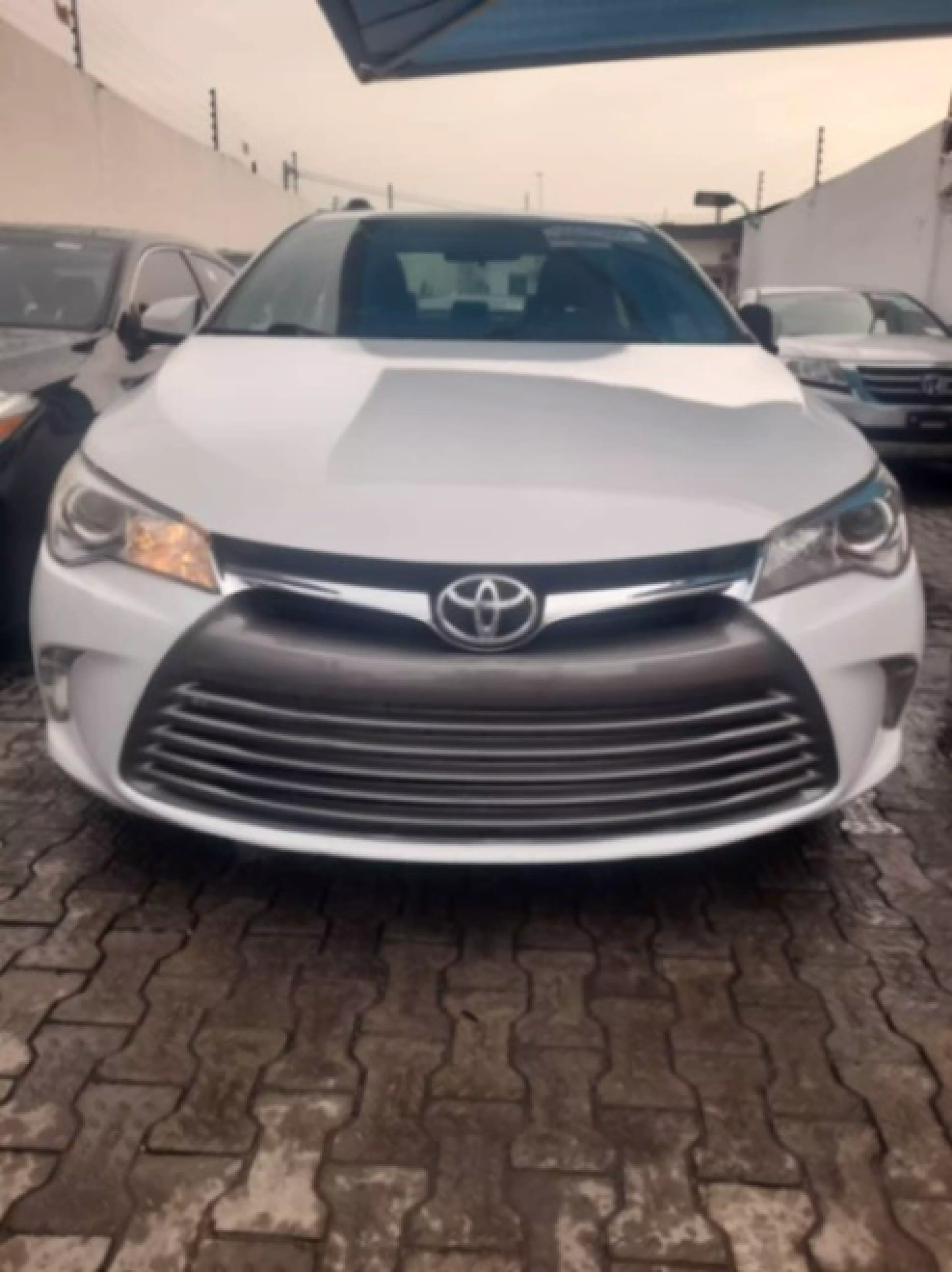 Toyota Camry - 2017