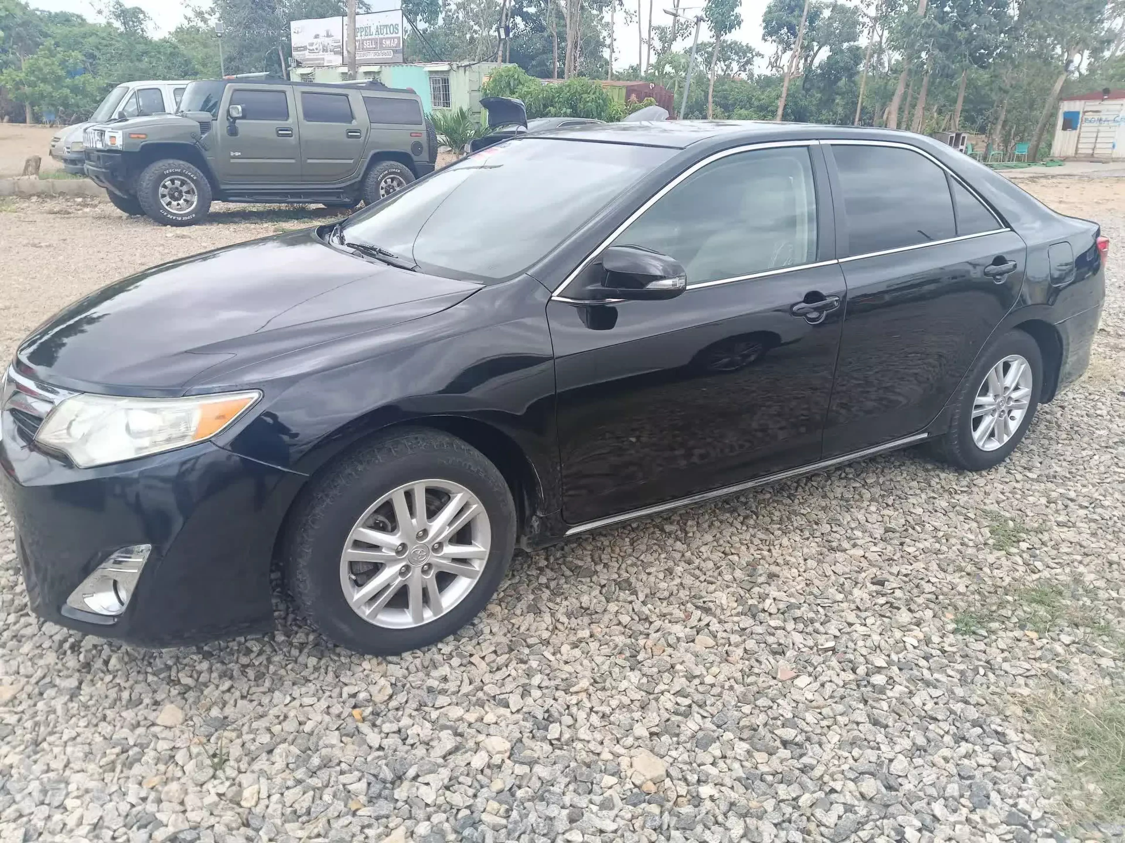 Toyota Camry   - 2013