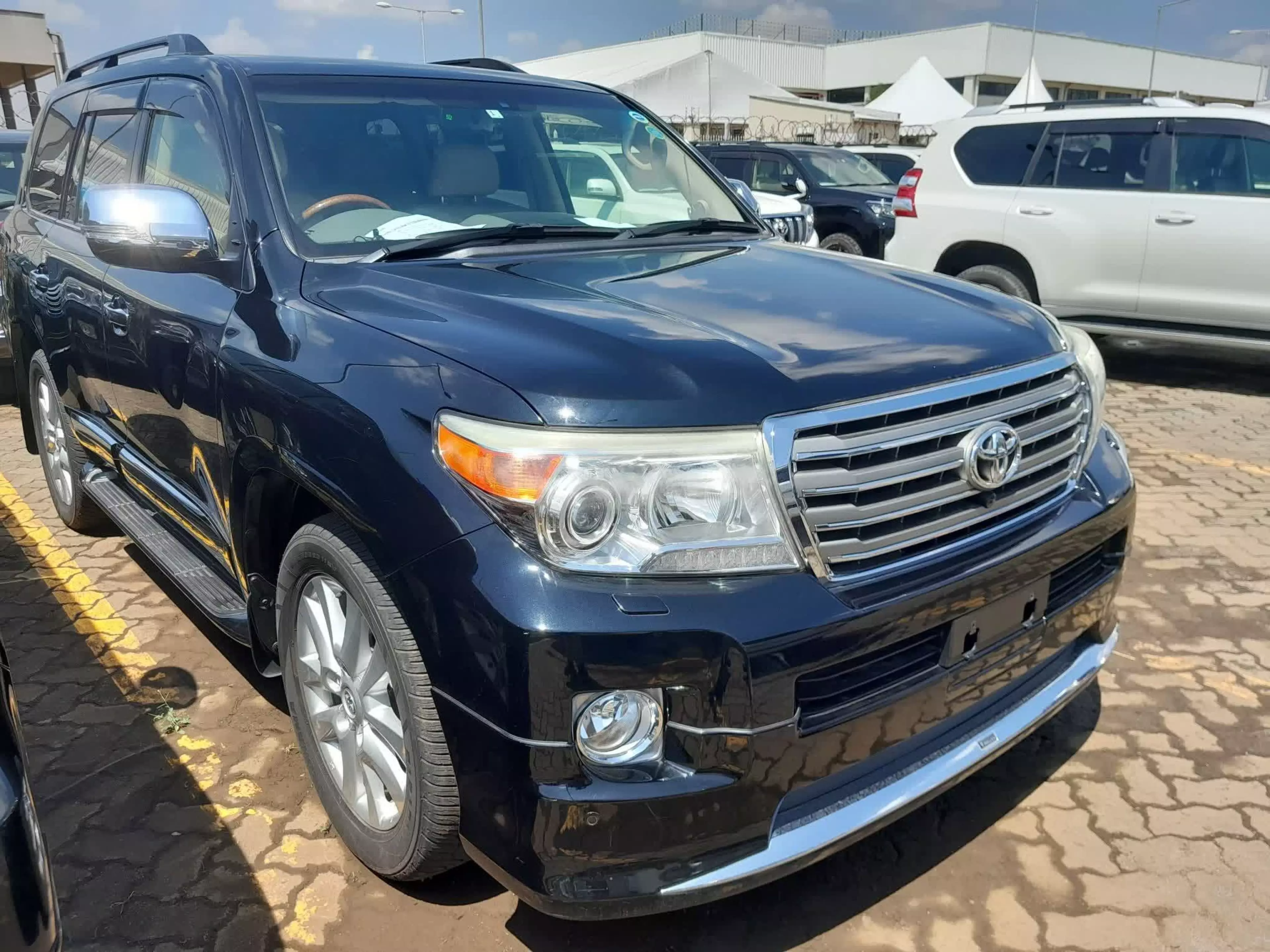 Toyota Landcruiser Vx V8  - 2014
