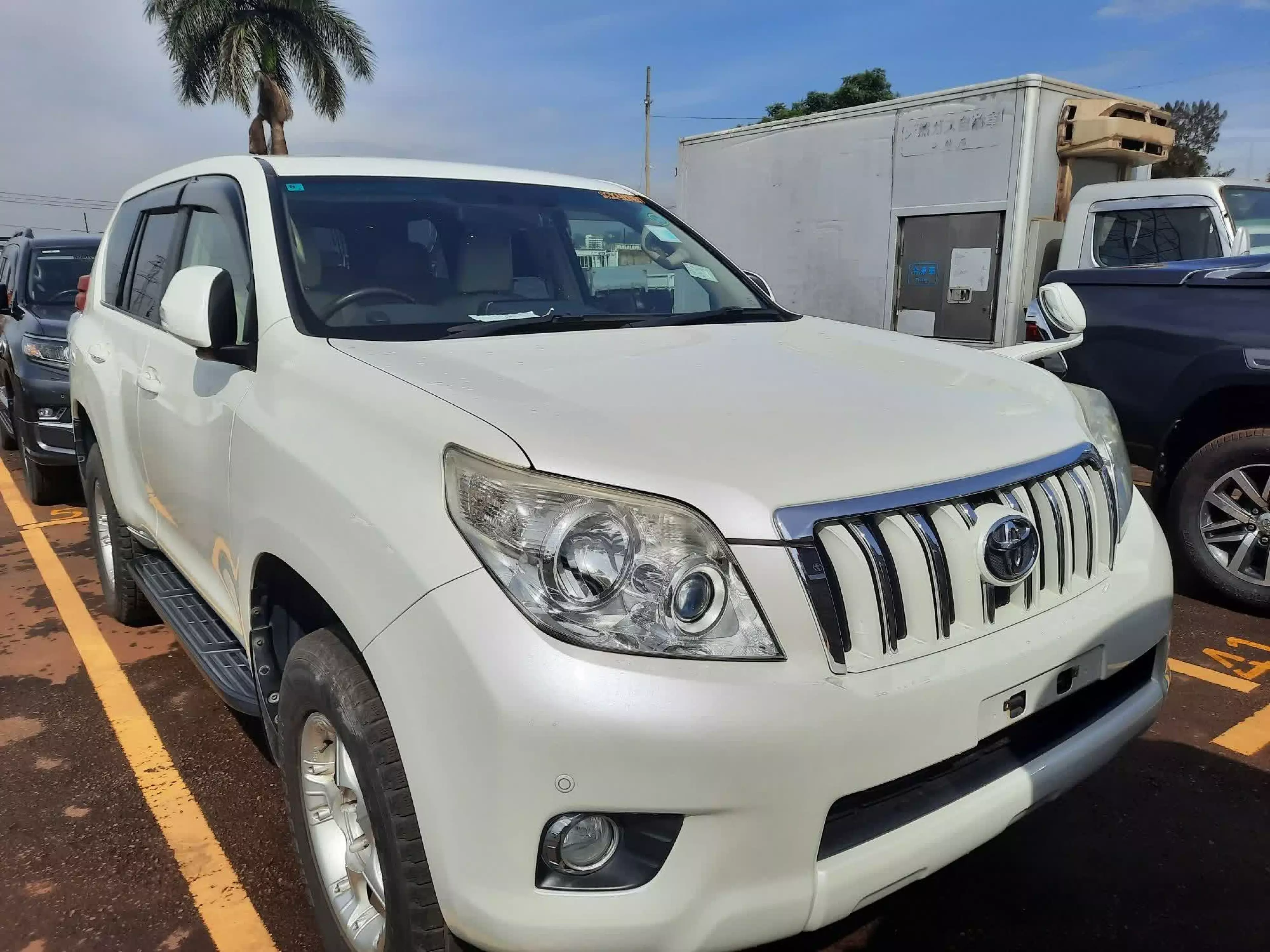 Toyota Land Cruiser - 2010