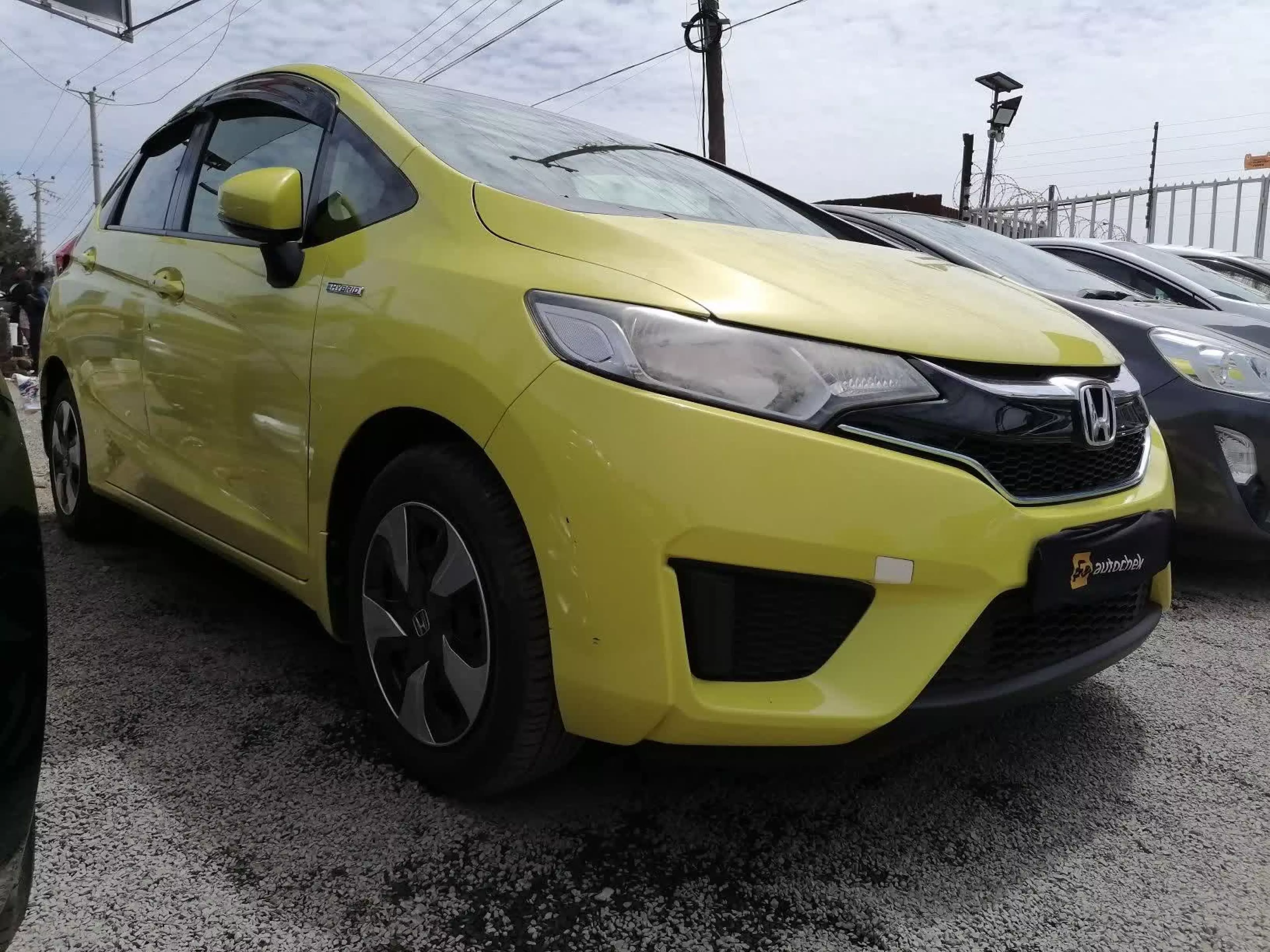Honda Fit Hybrid  - 2016