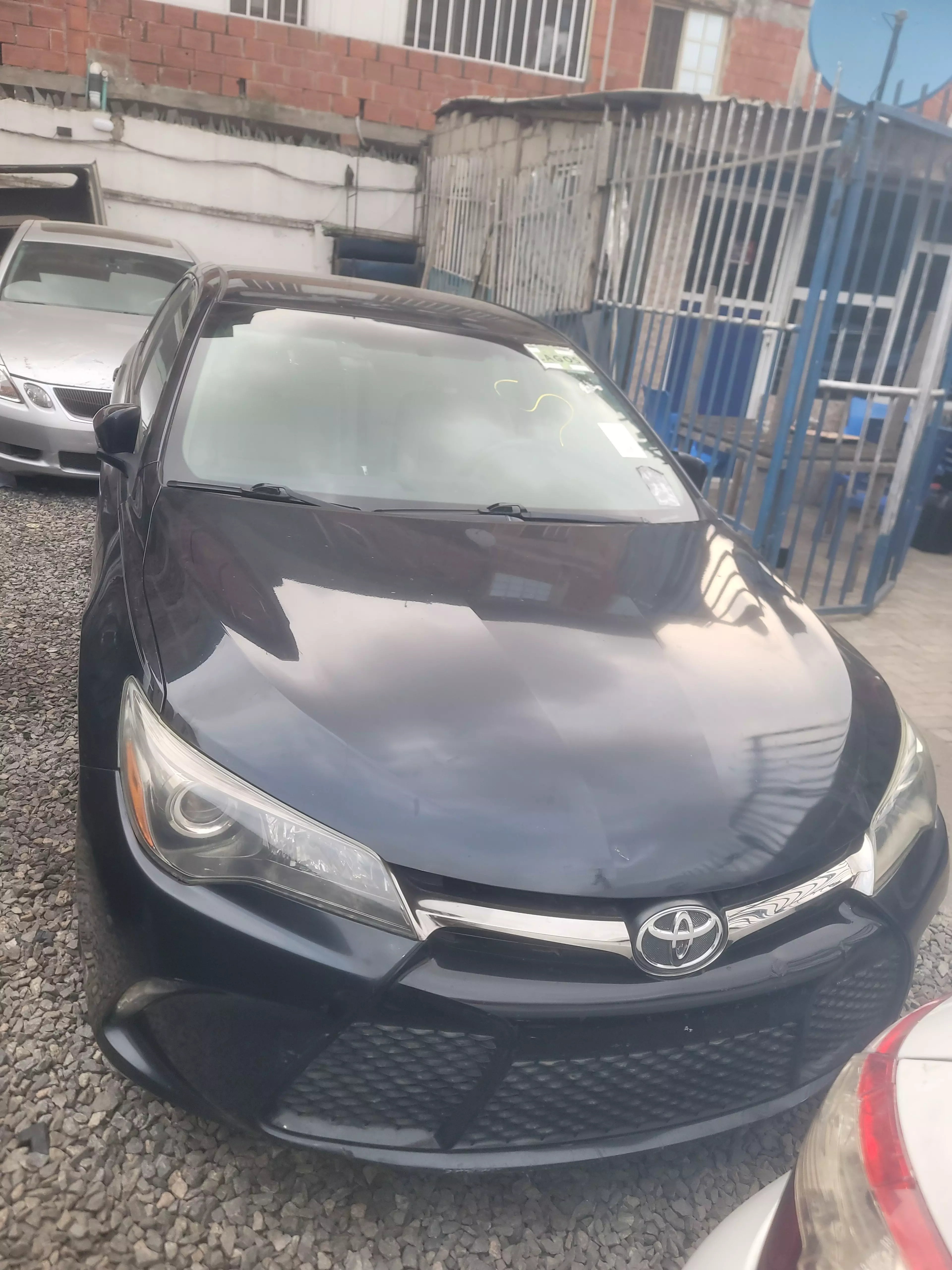 Toyota camry   - 2015