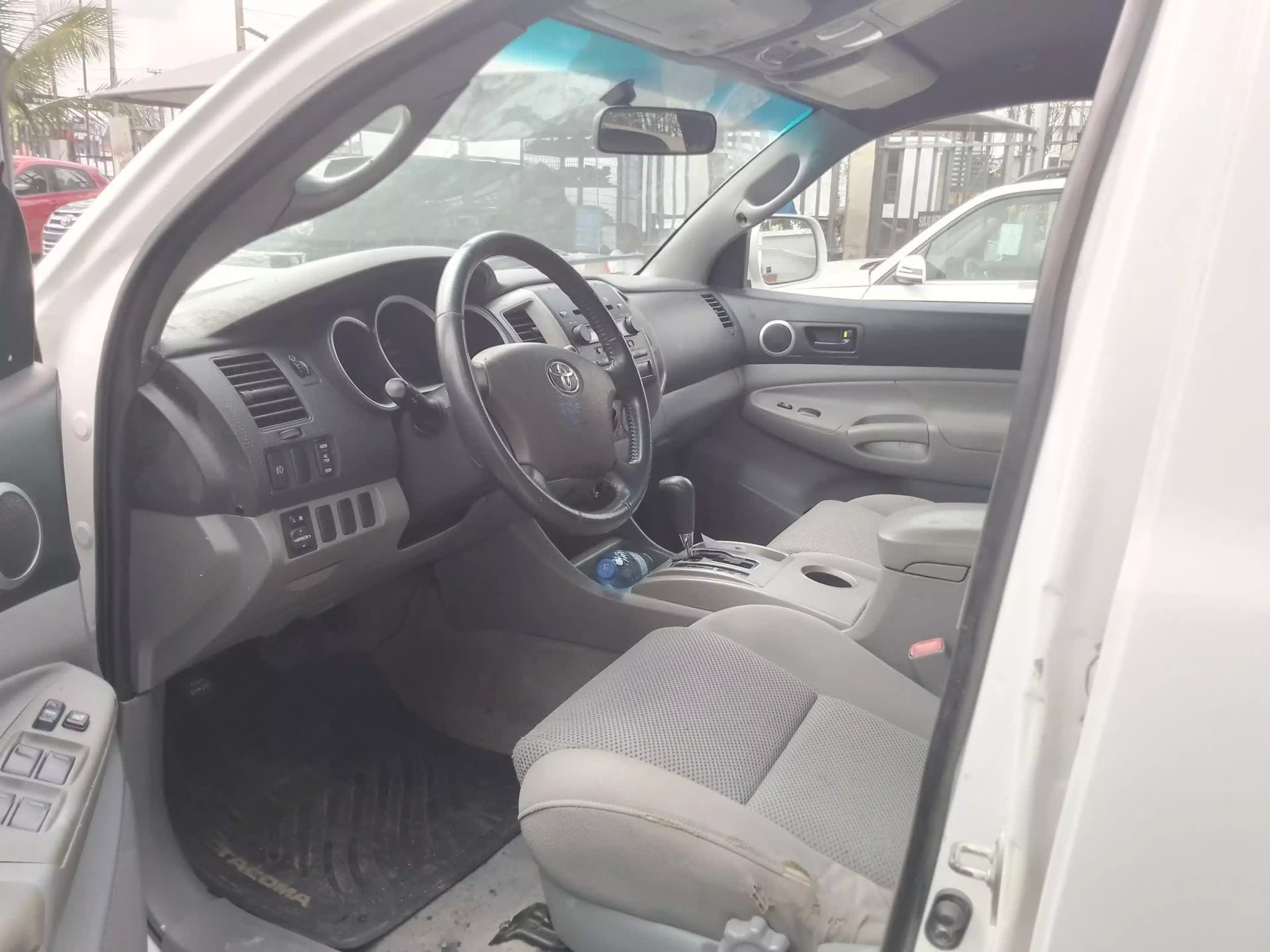 Toyota Tacoma   - 2008