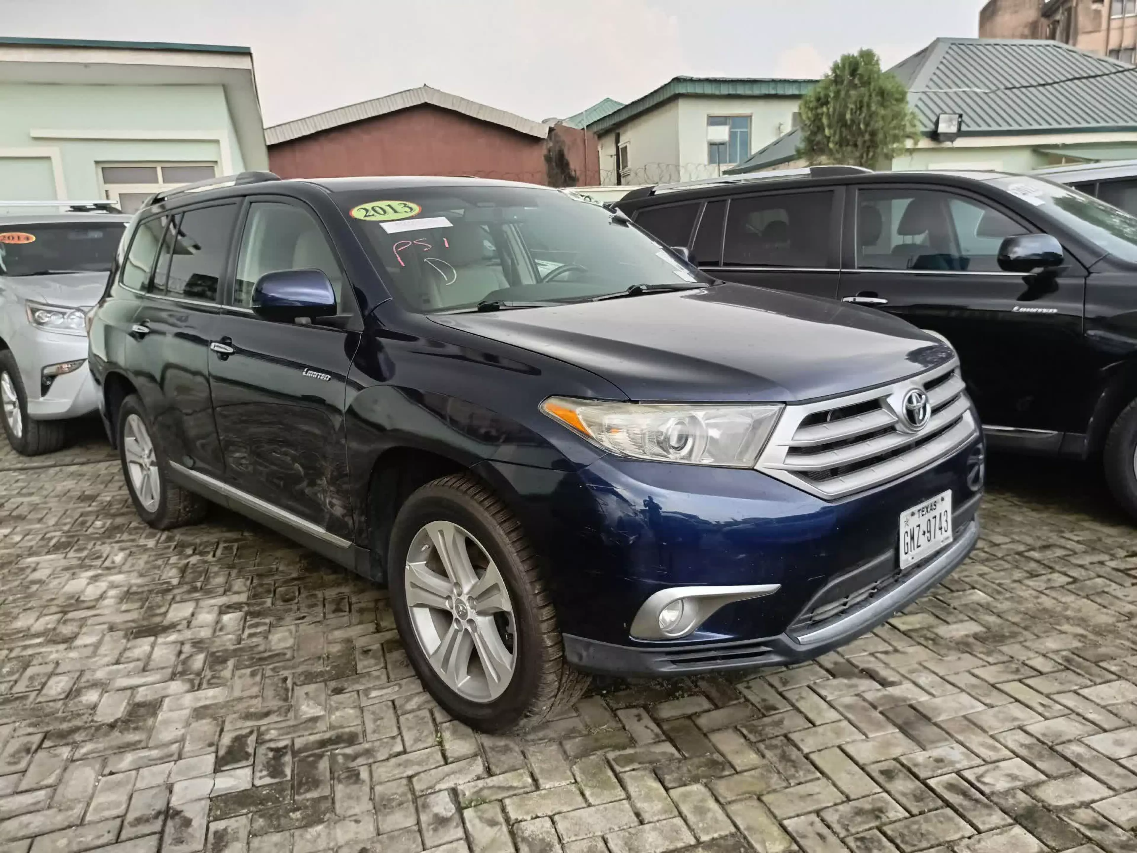 Toyota Highlander - 2013