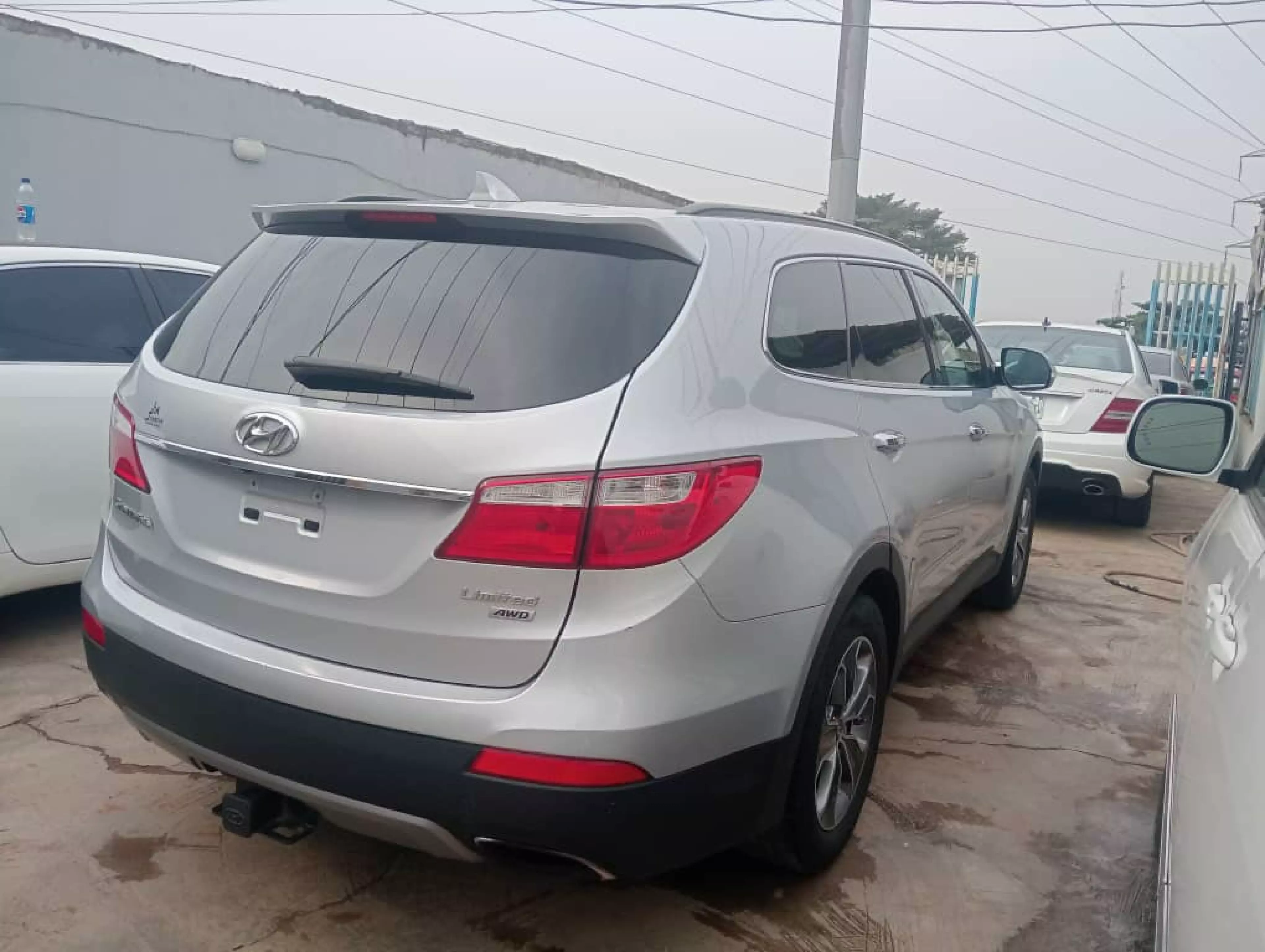 Hyundai Santa Fe   - 2014