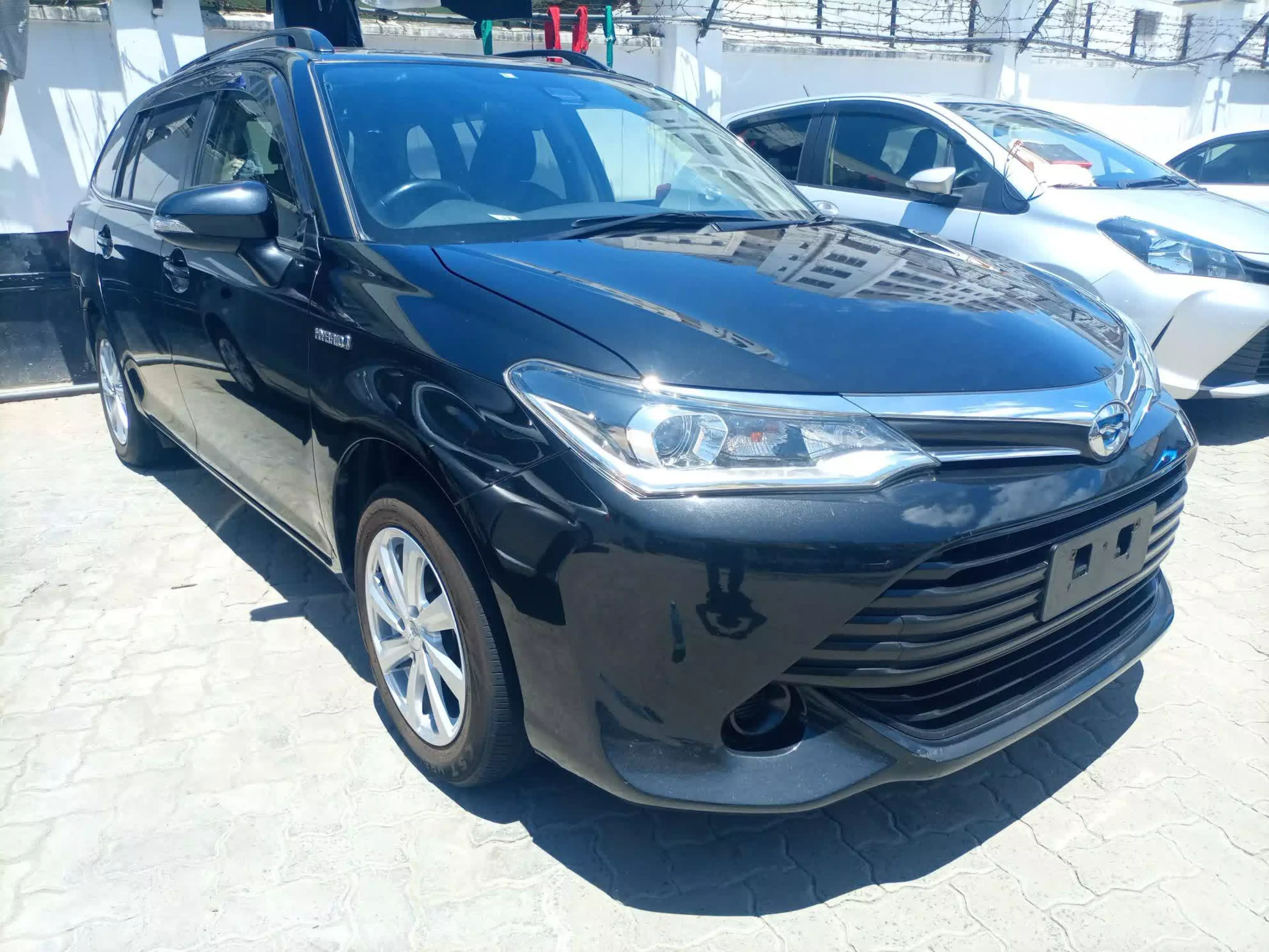 Toyota Fielder hybrid  - 2015