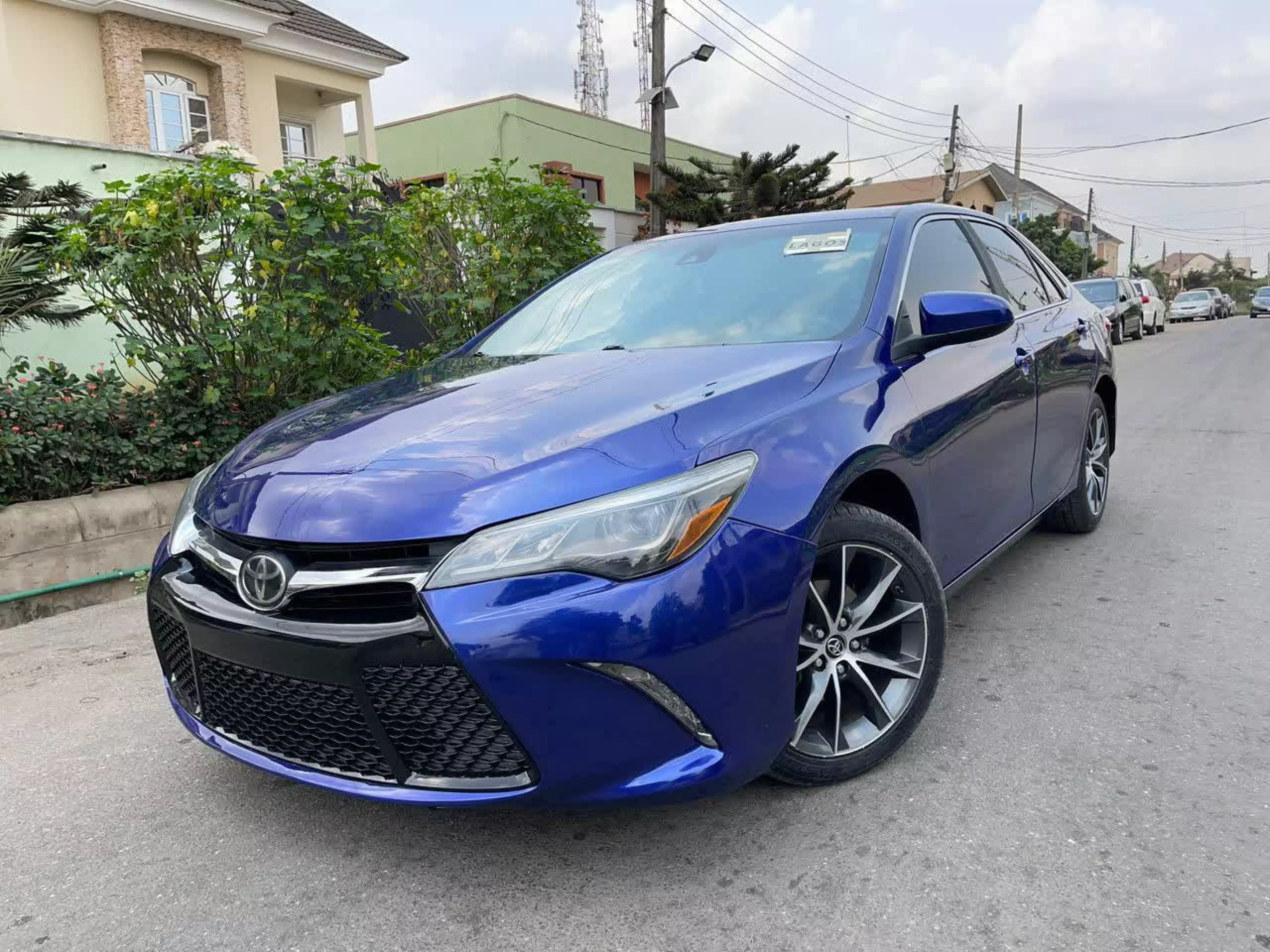 Toyota Camry - 2015