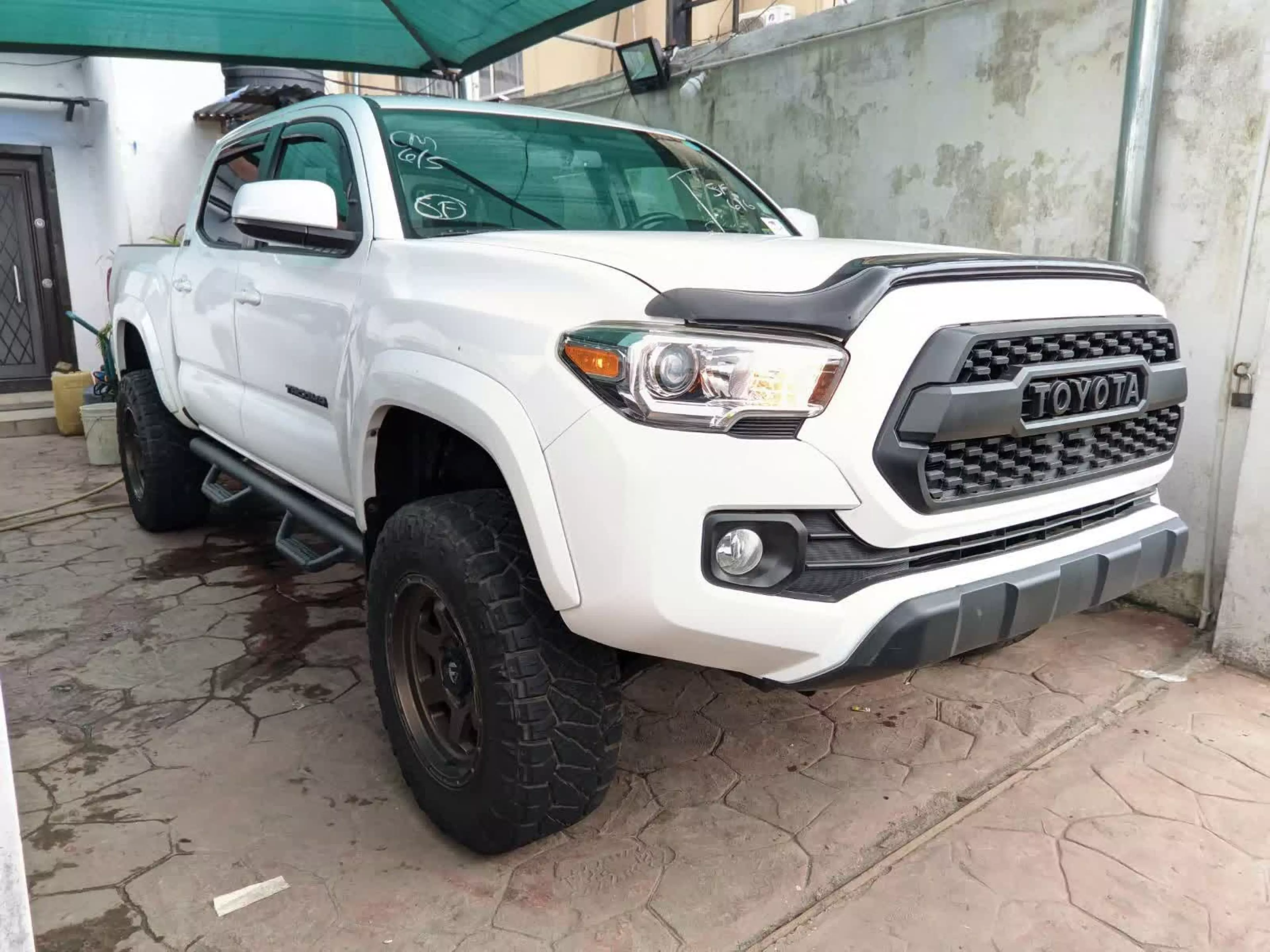 Toyota Tacoma - 2013