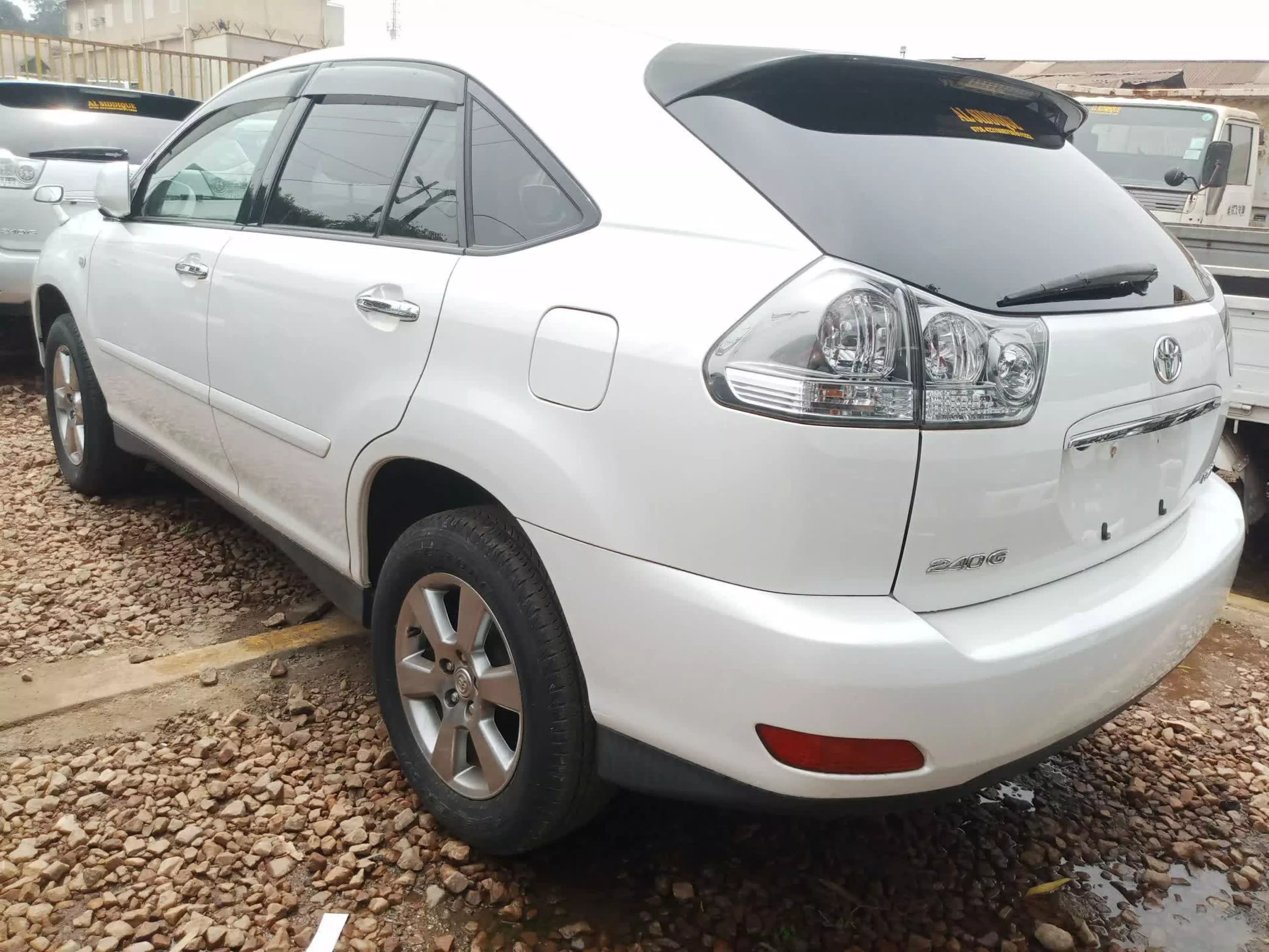Toyota Harrier - 2010