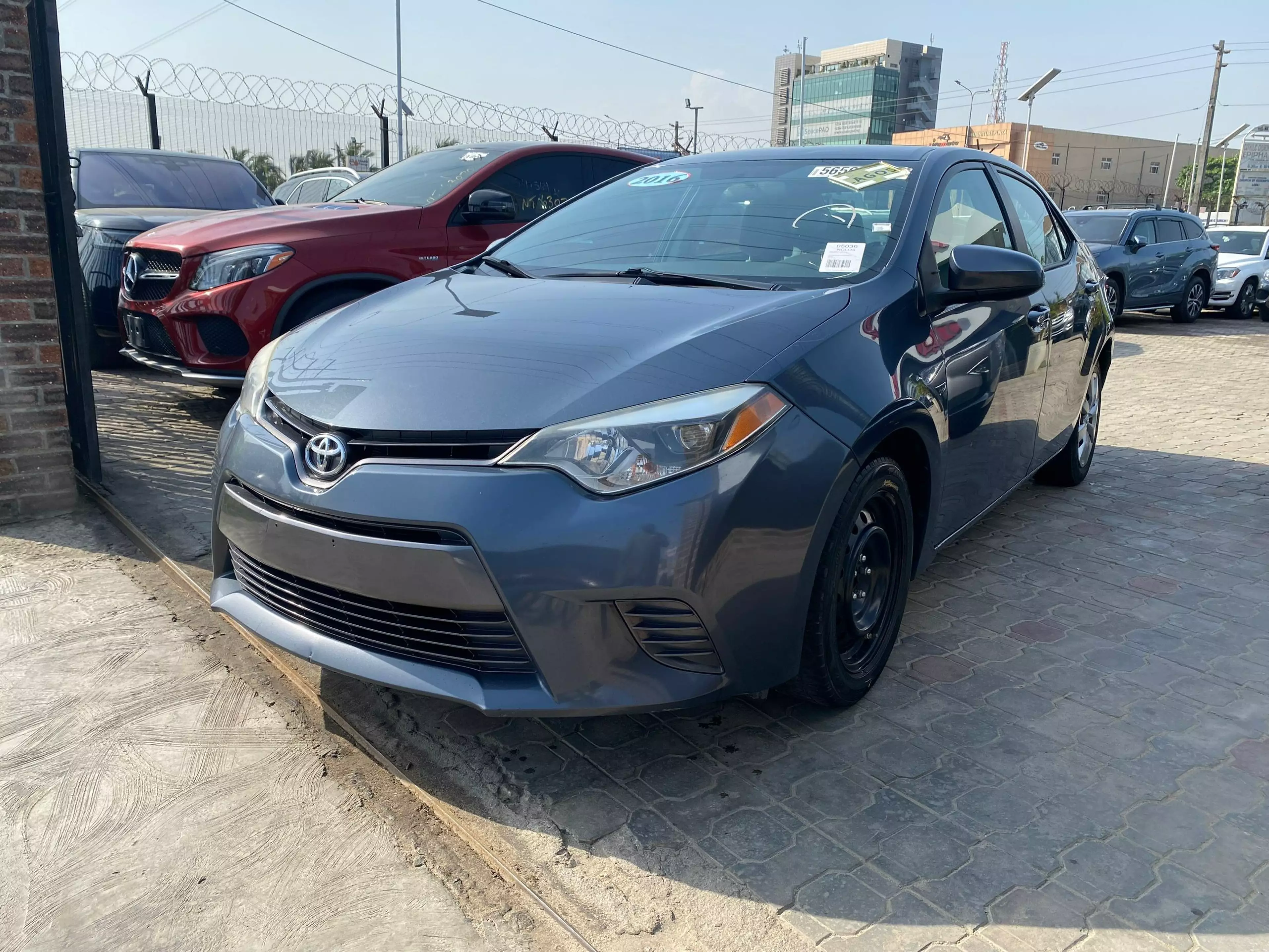 Toyota Corolla   - 2016