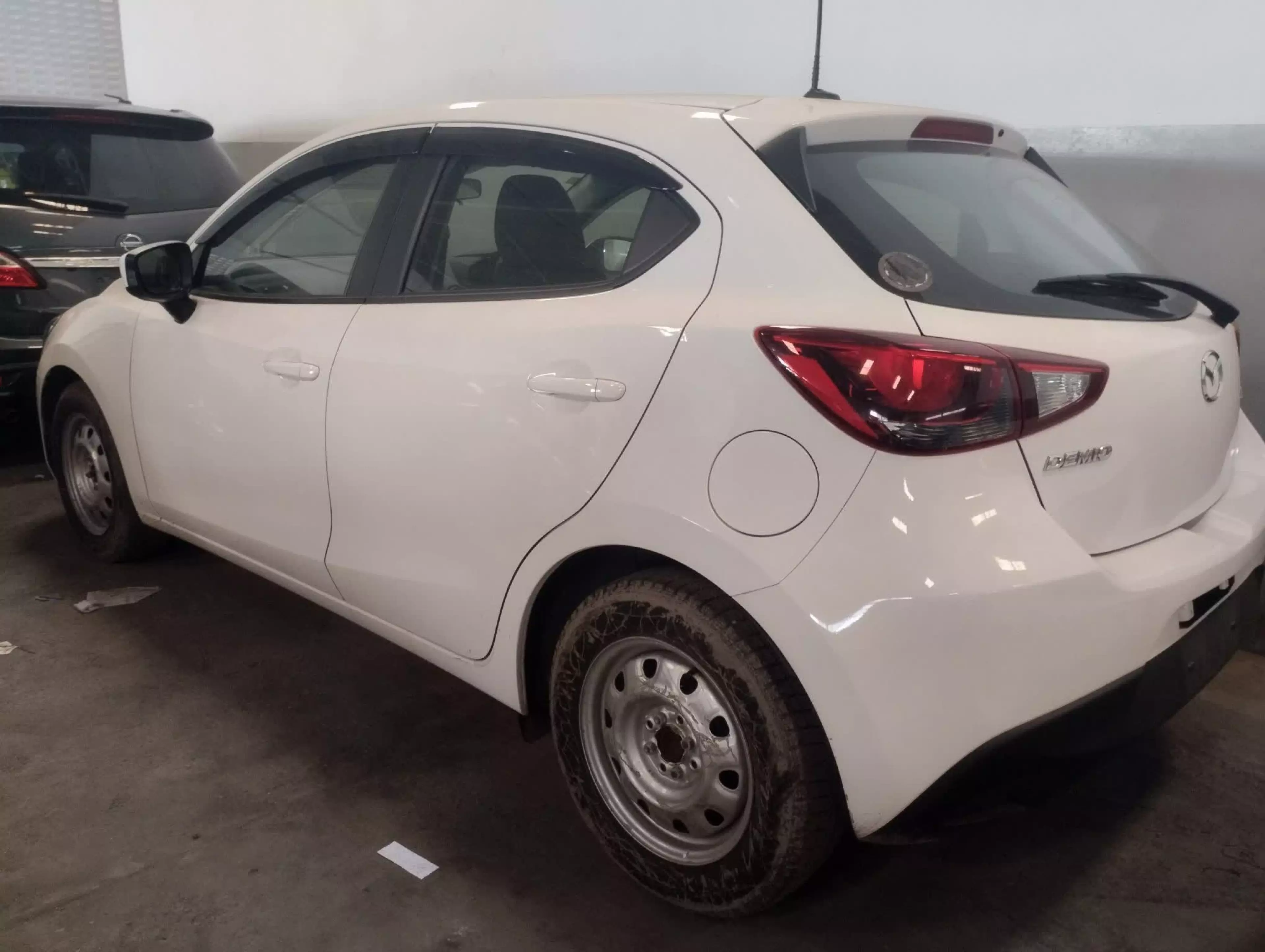 Mazda Demio  - 2016