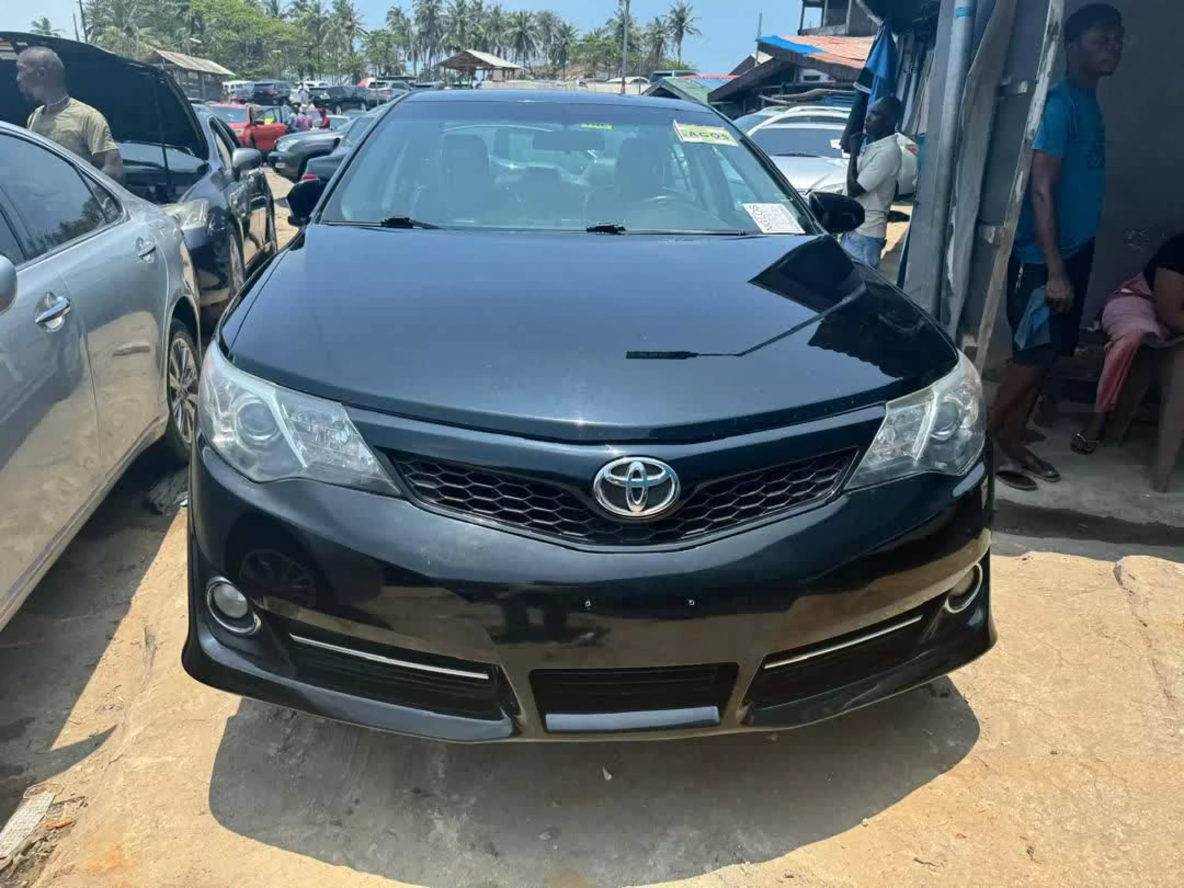 Toyota Camry - 2014