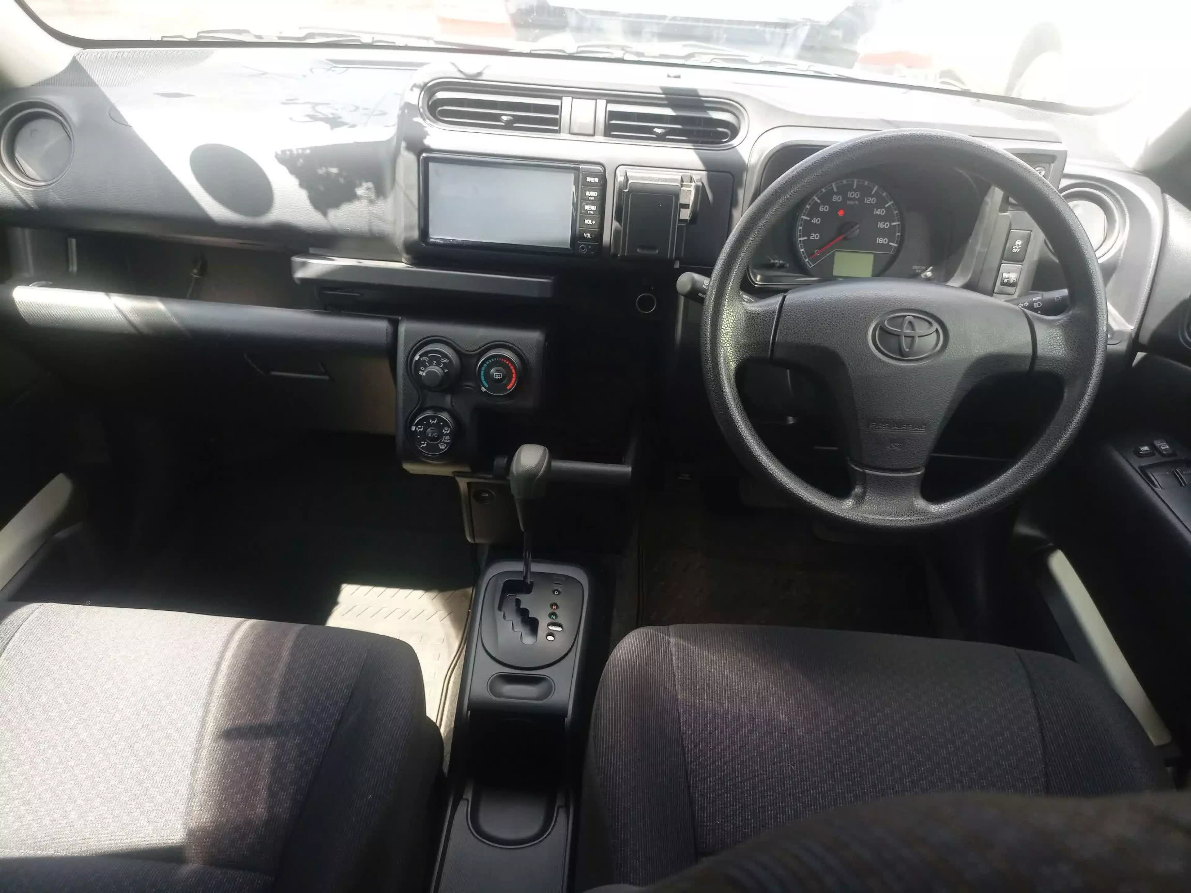 Toyota Probox    - 2017