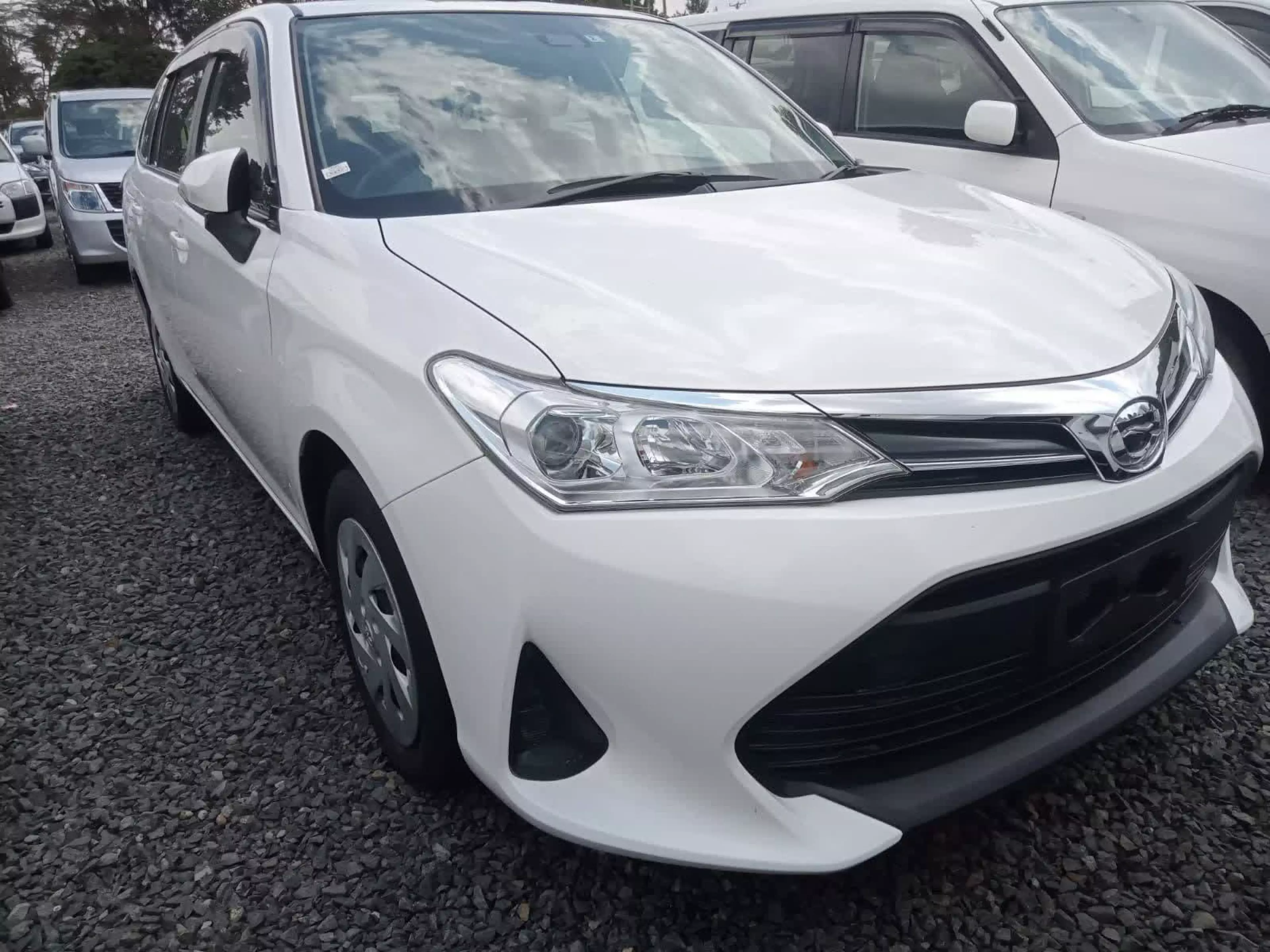 Toyota Fielder  - 2018