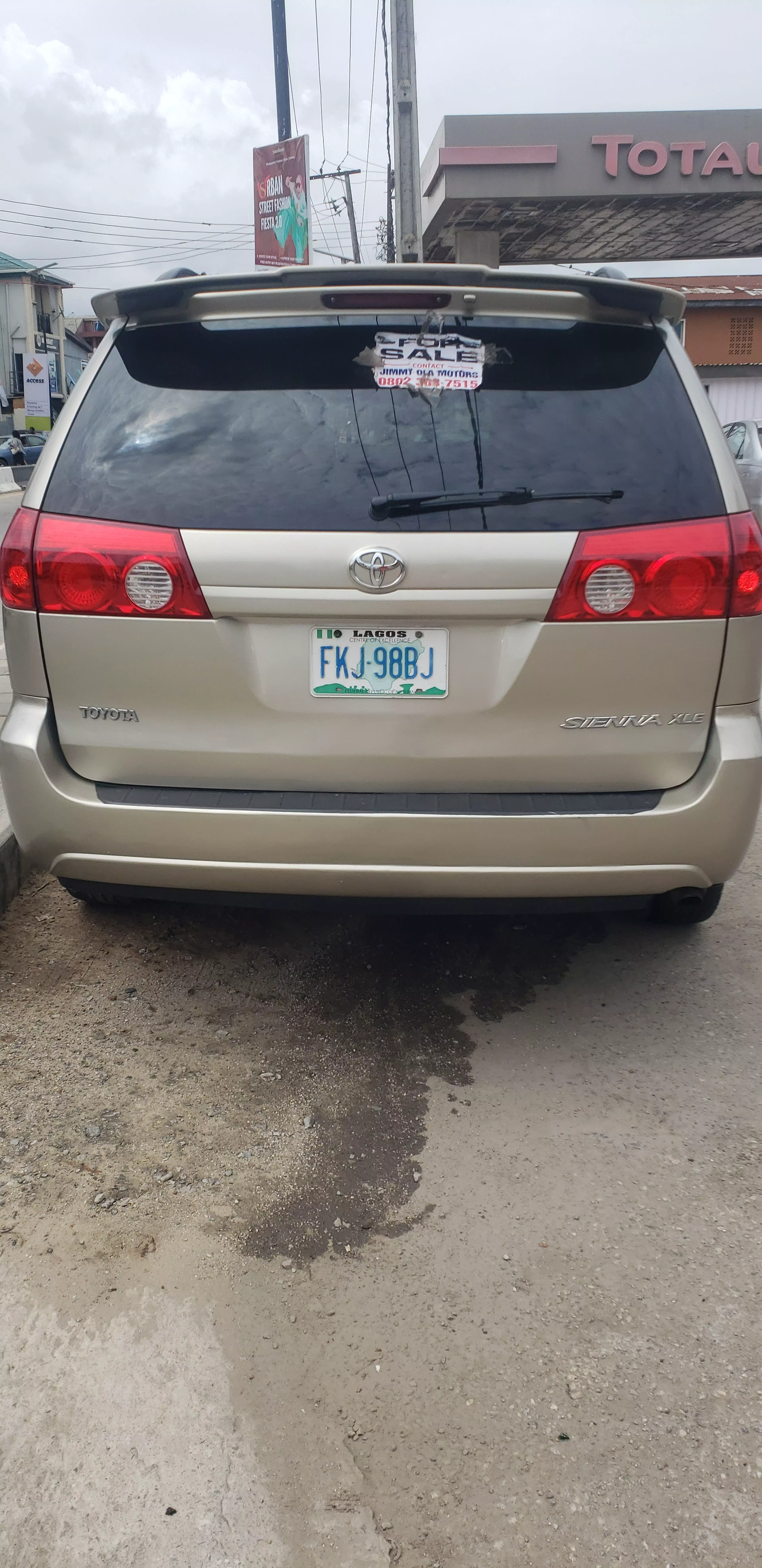 Toyota Sienna   - 2006
