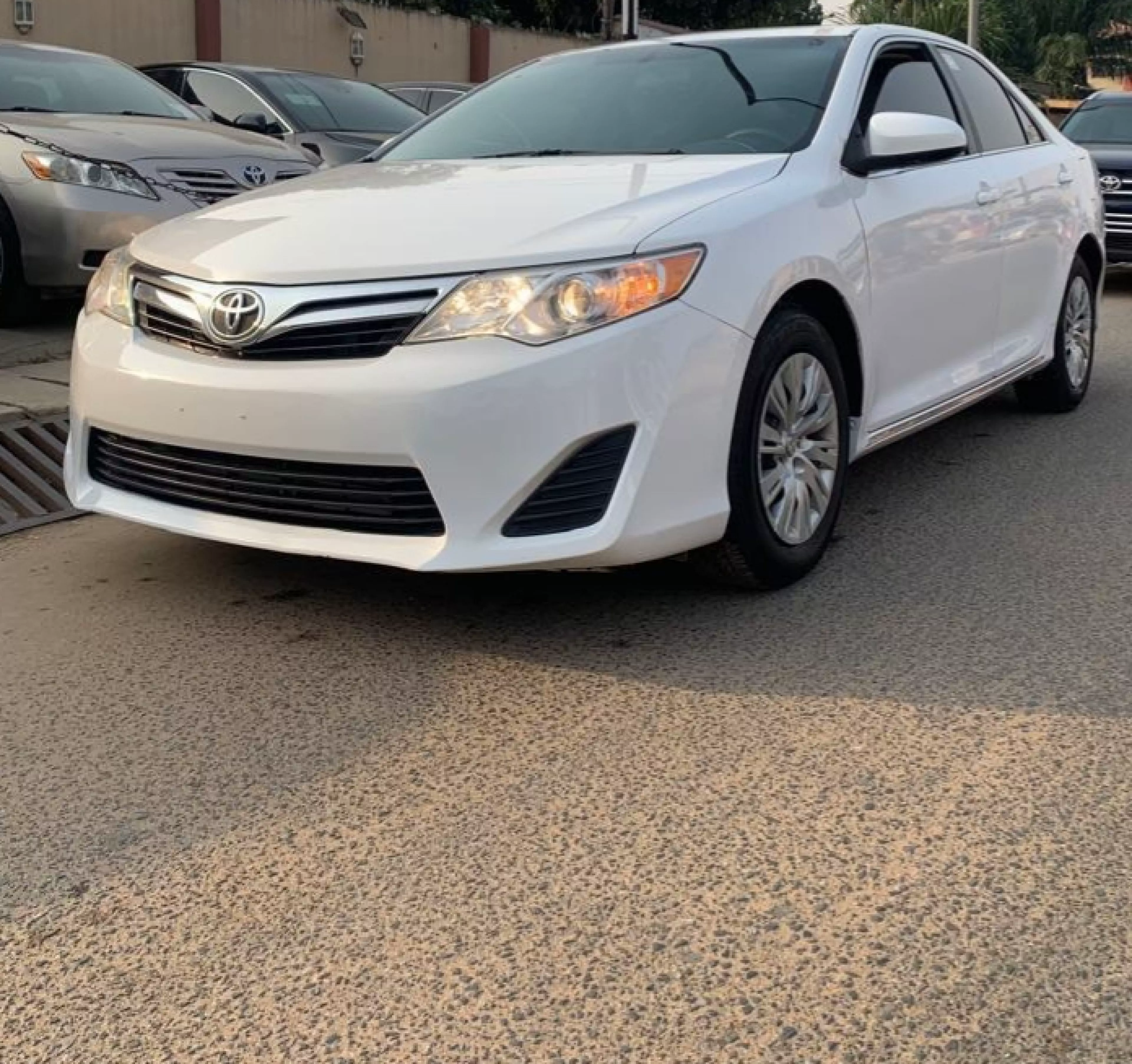 Toyota Camry   - 2012
