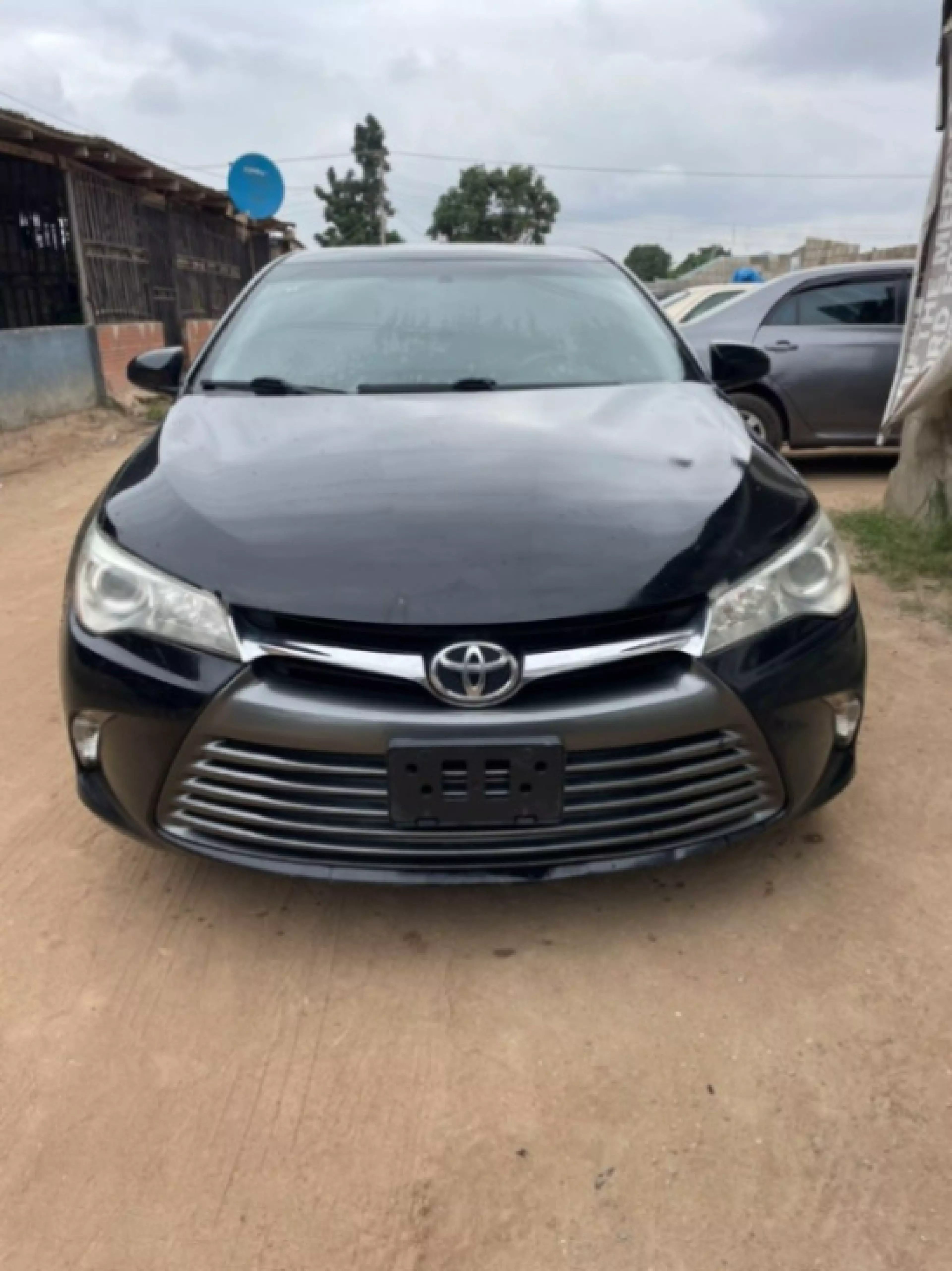 Toyota camry - 2016