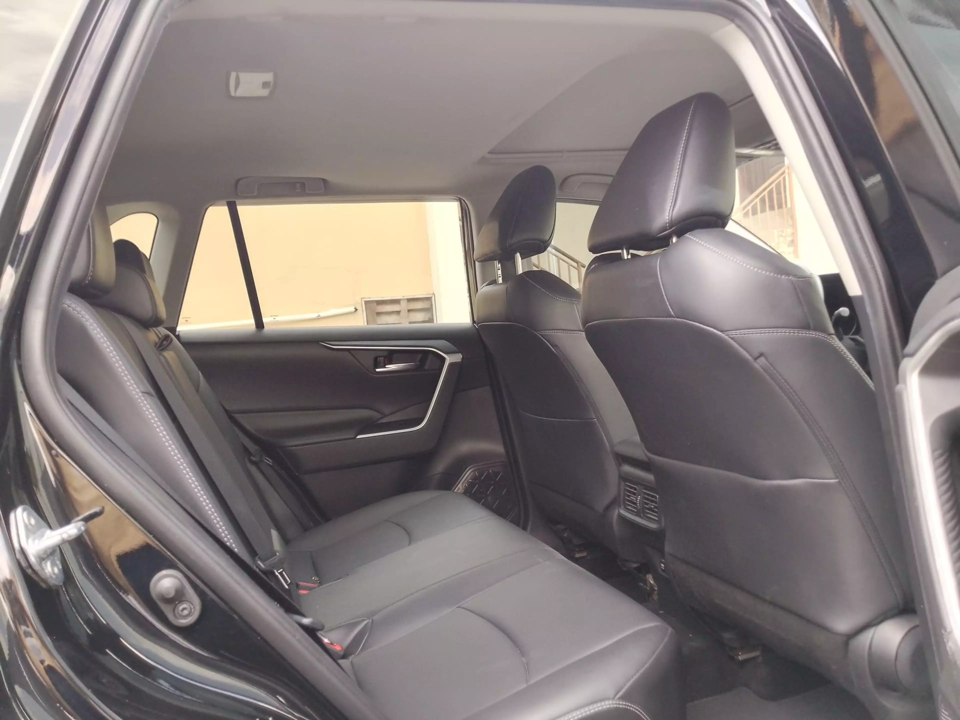 Toyota Rav 4 8AT 2.5l (Adventure Grade)   - 2020