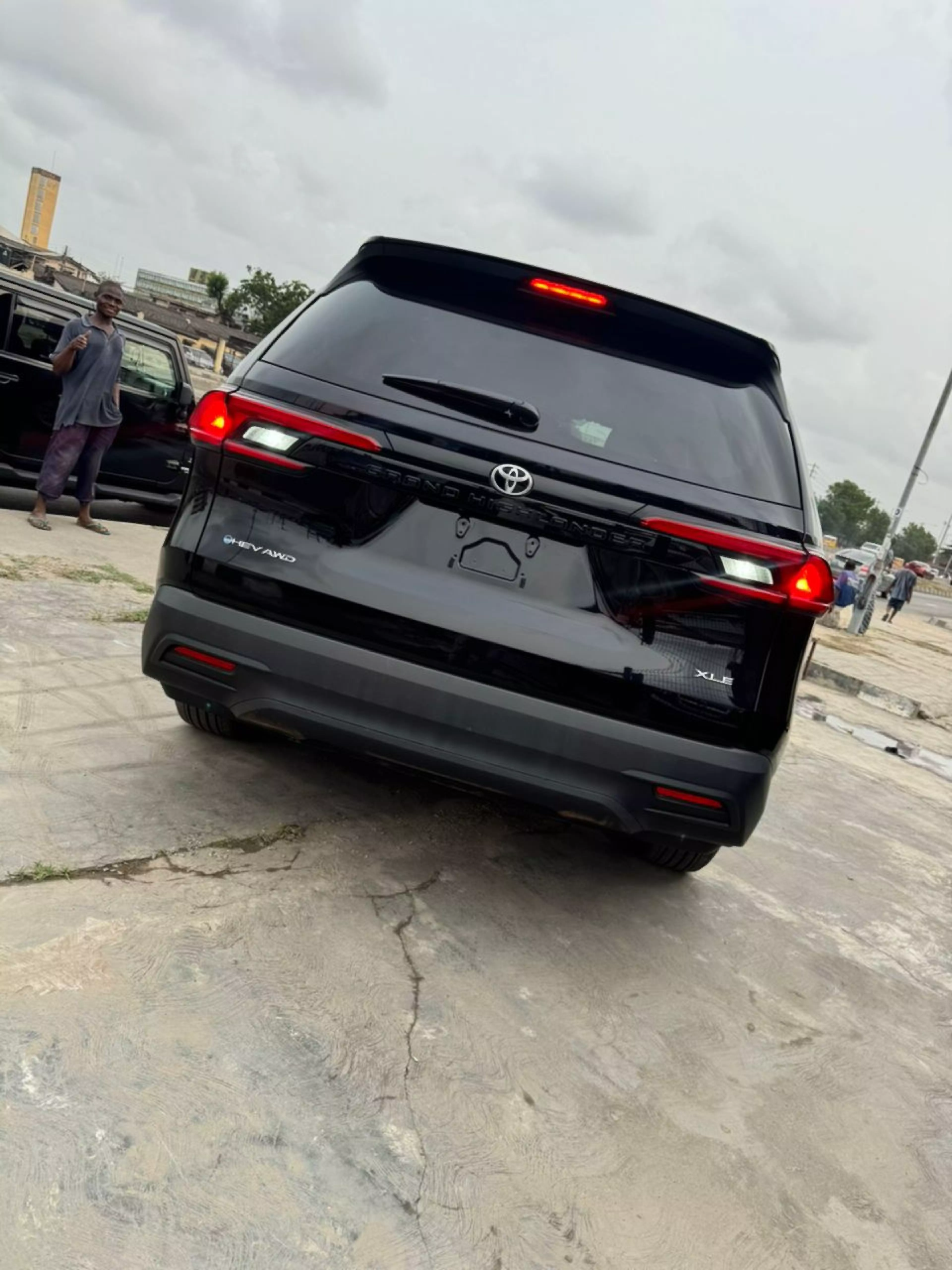 Toyota Highlander   - 2024