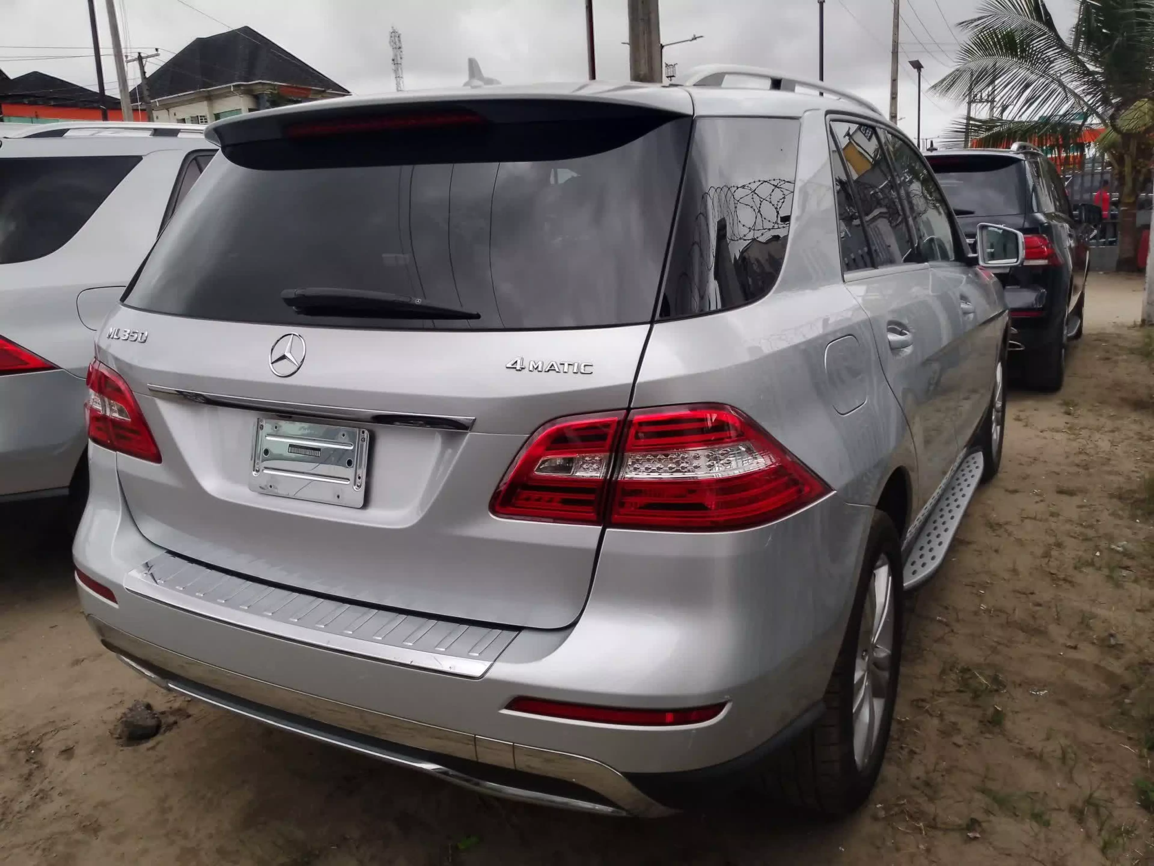 Mercedes-Benz ML 350   - 2012