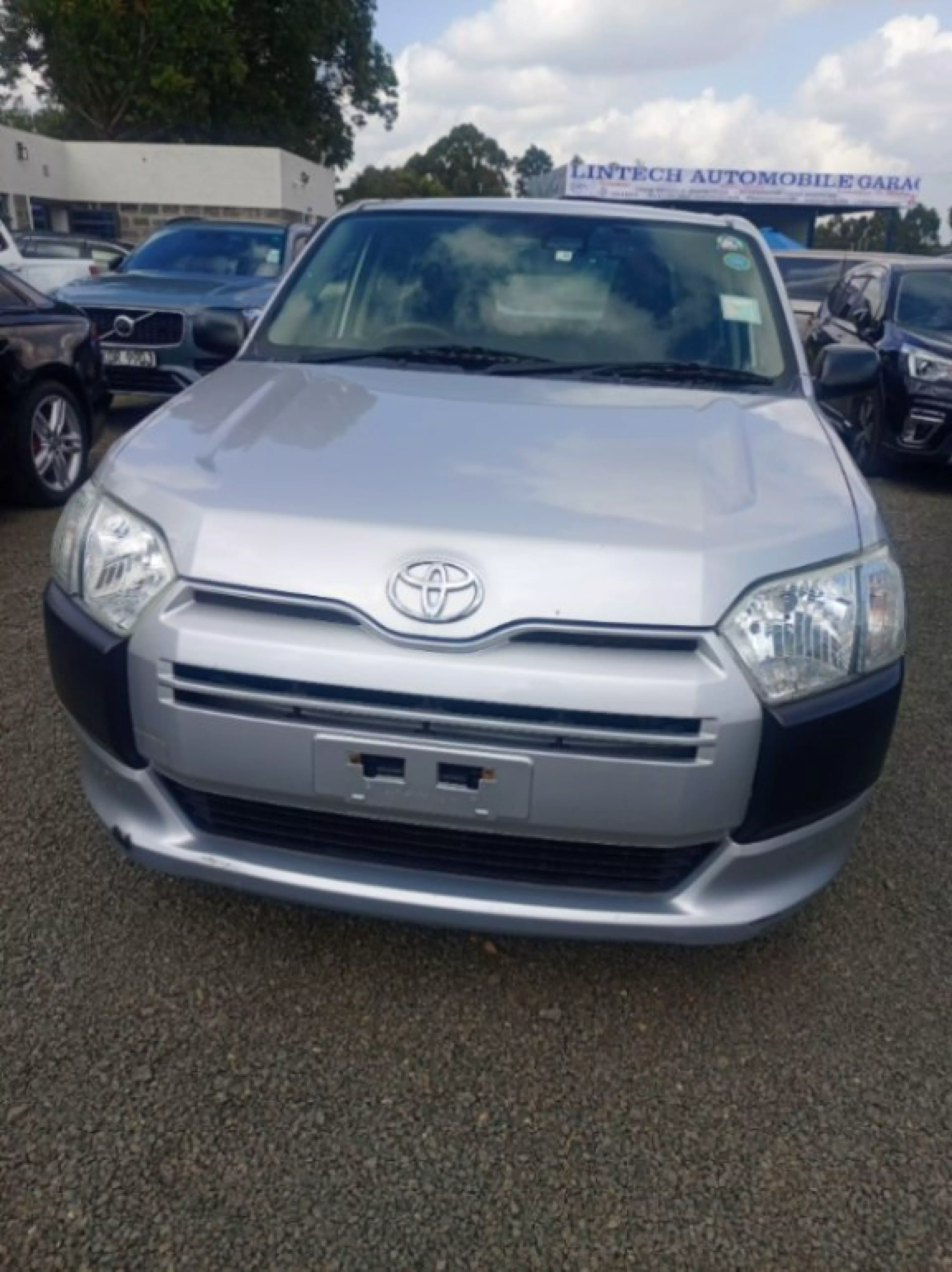 Toyota Probox  - 2018
