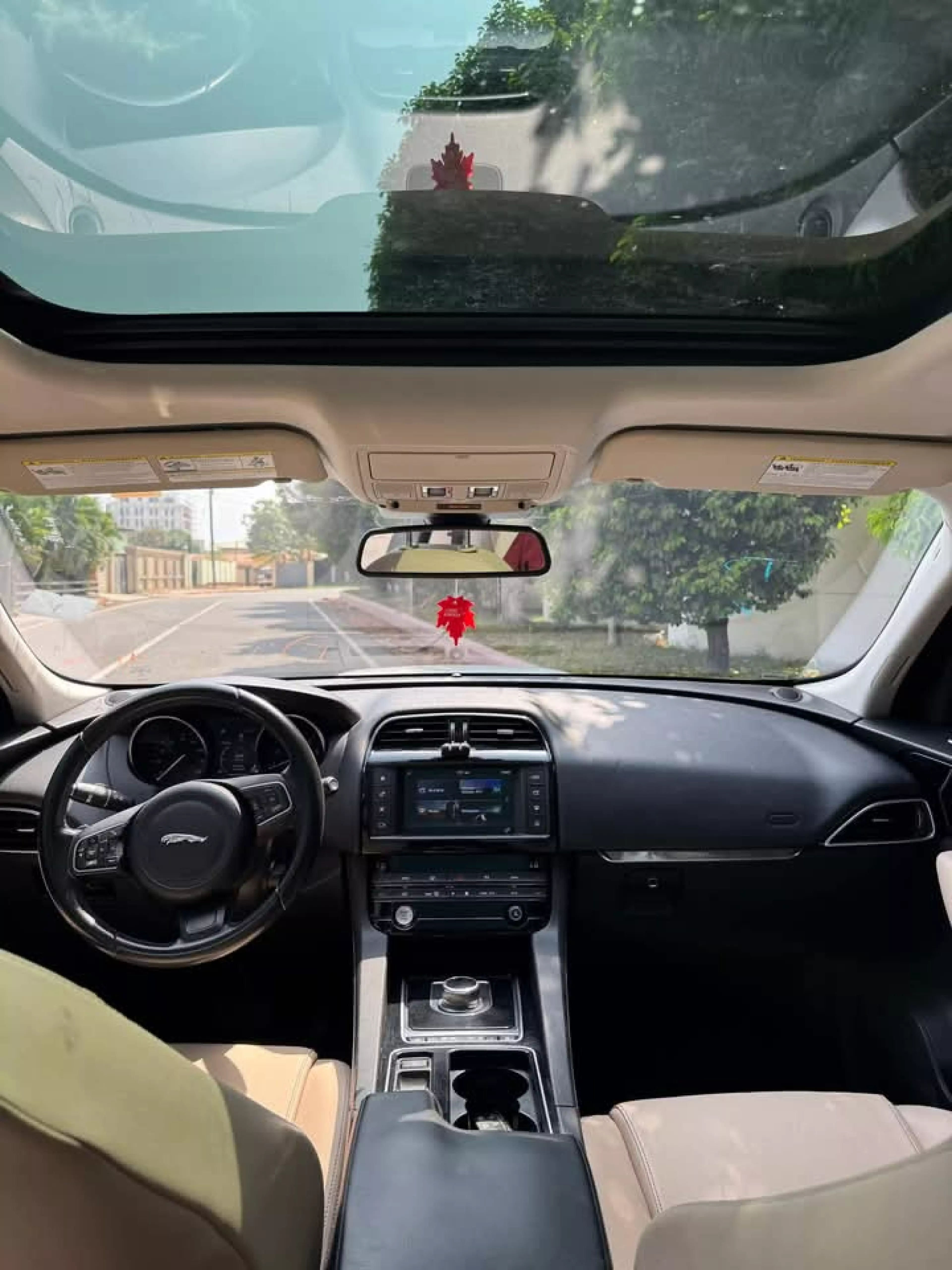 Jaguar F-Pace   - 2018