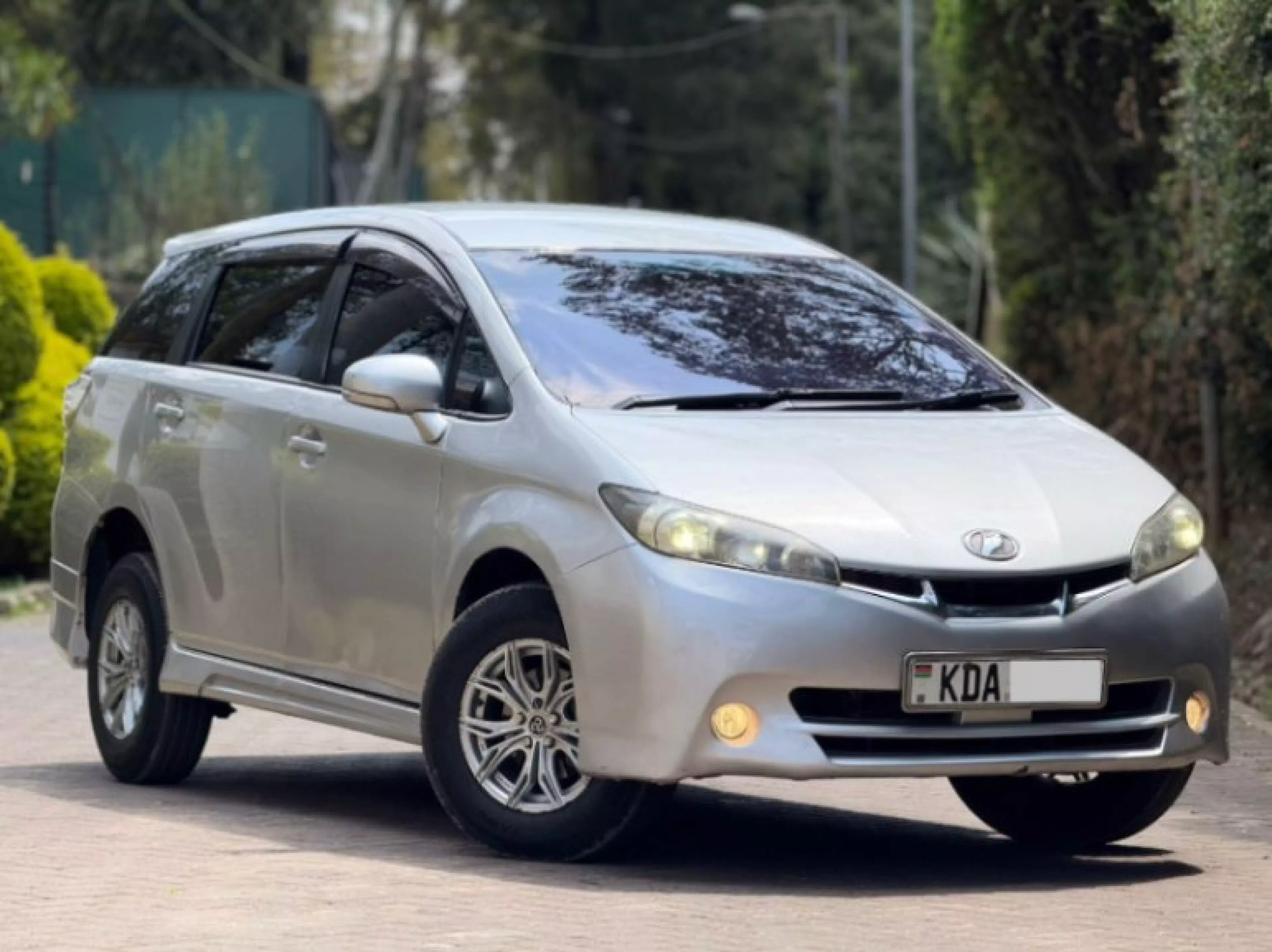 Toyota Wish - 2013
