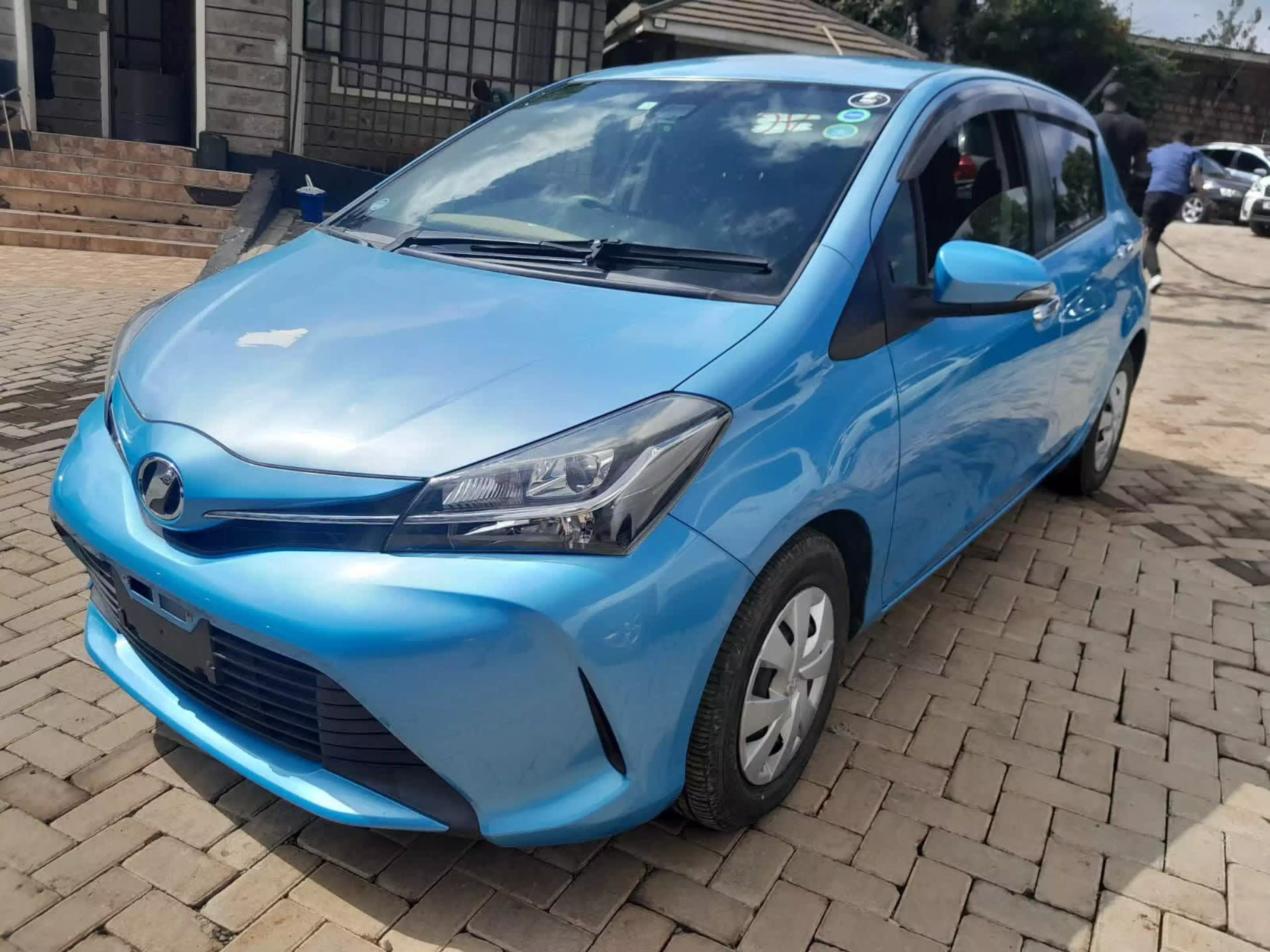 Toyota Vitz - 2016
