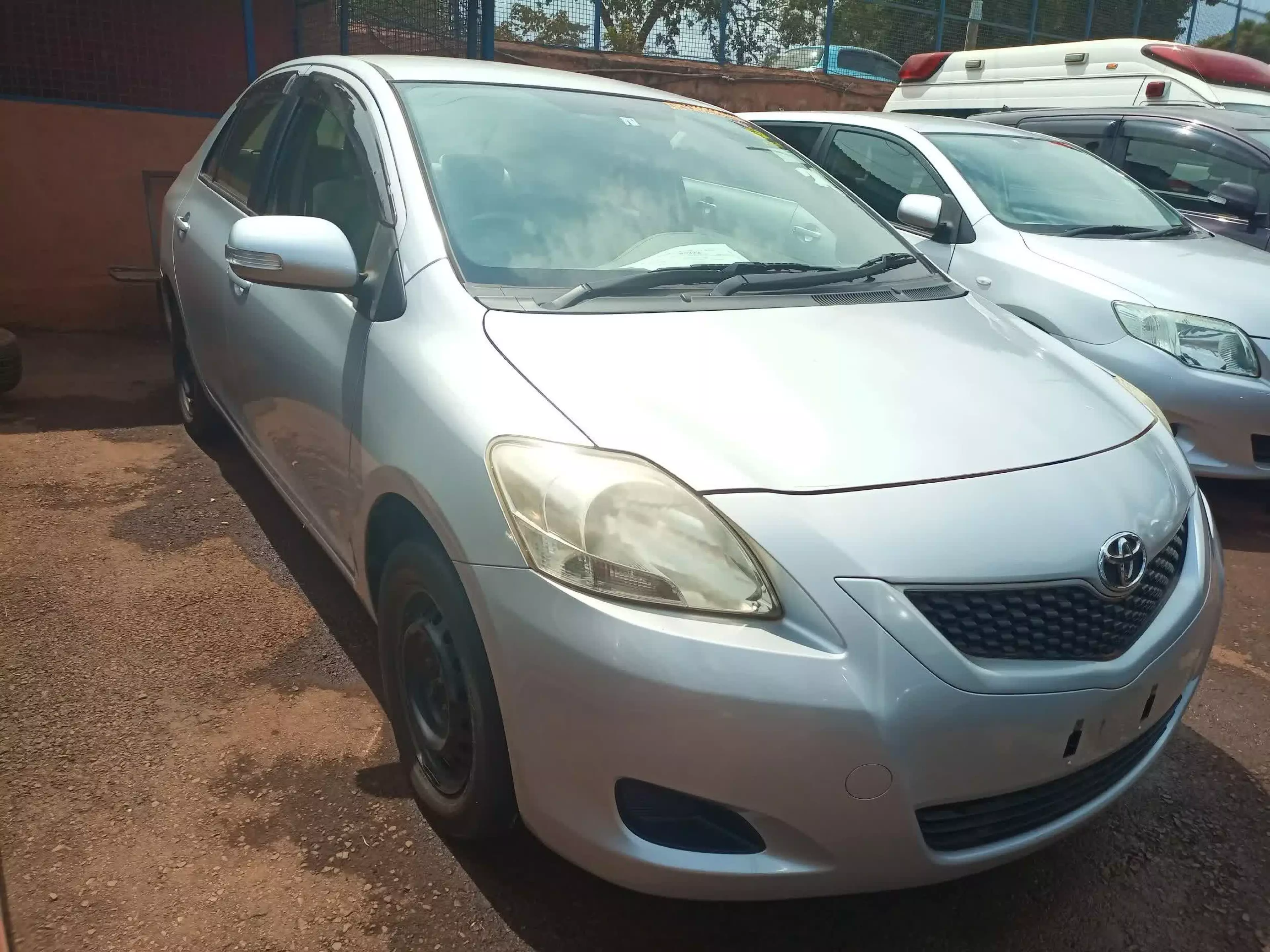 Toyota Belta - 2008