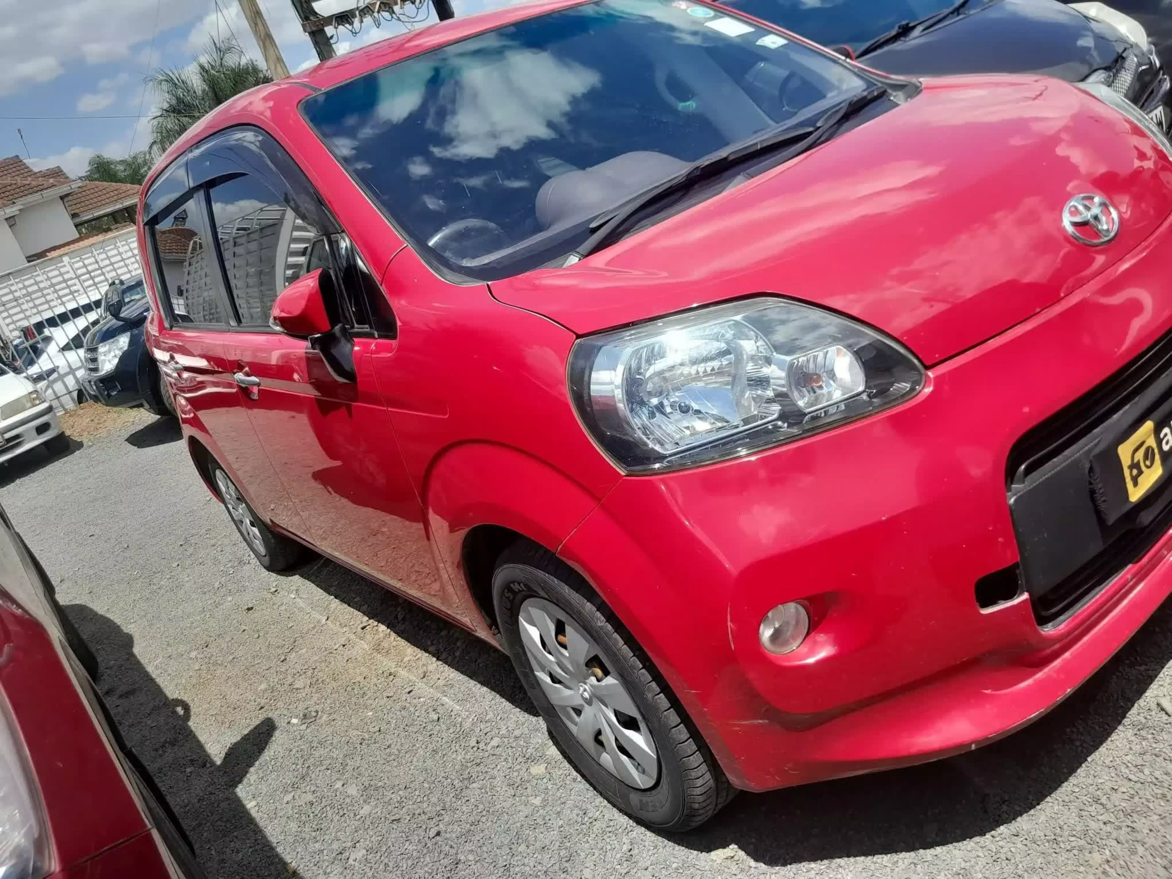 Toyota Porte - 2014