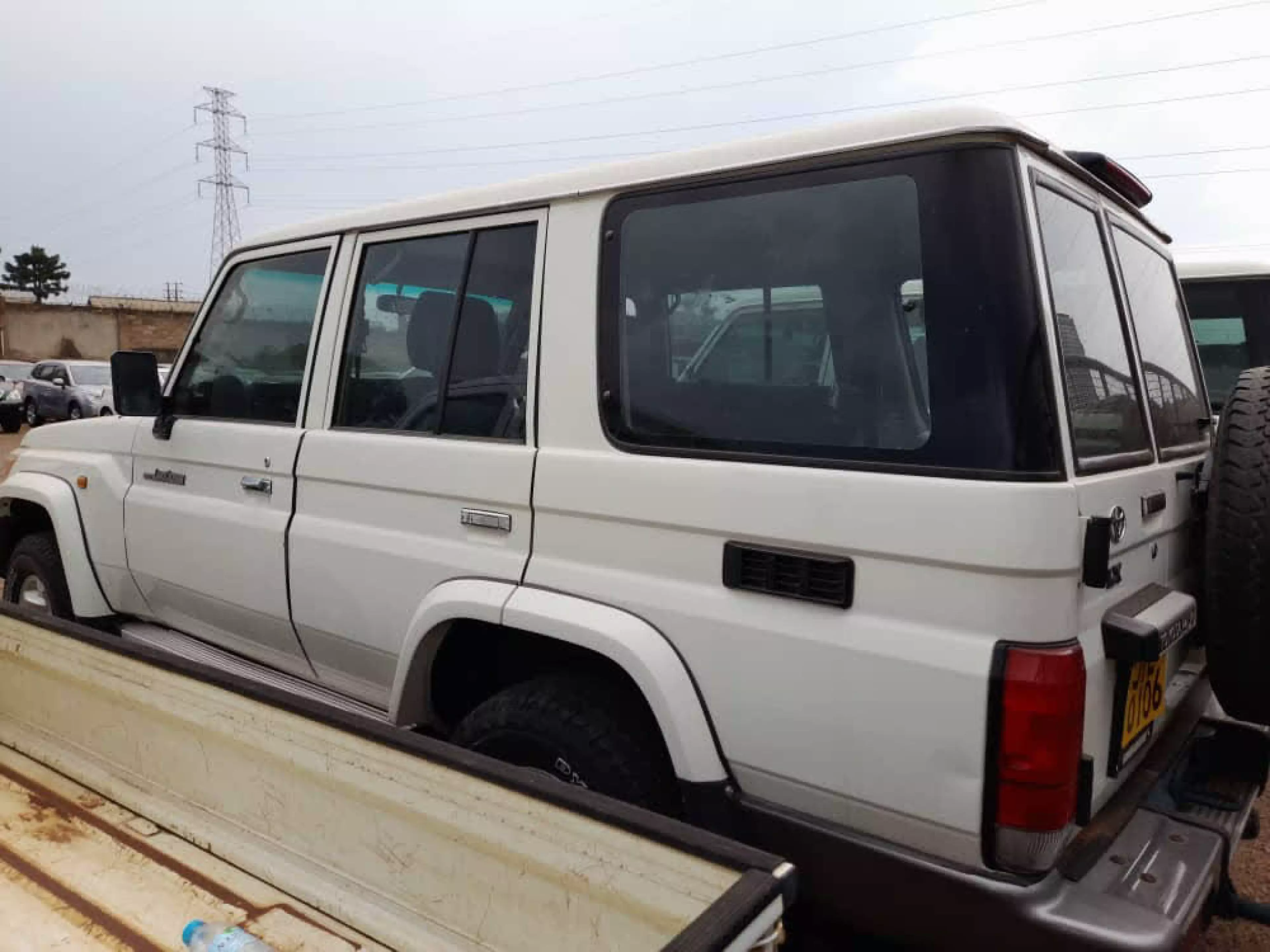 Toyota Land Cruiser - 2013