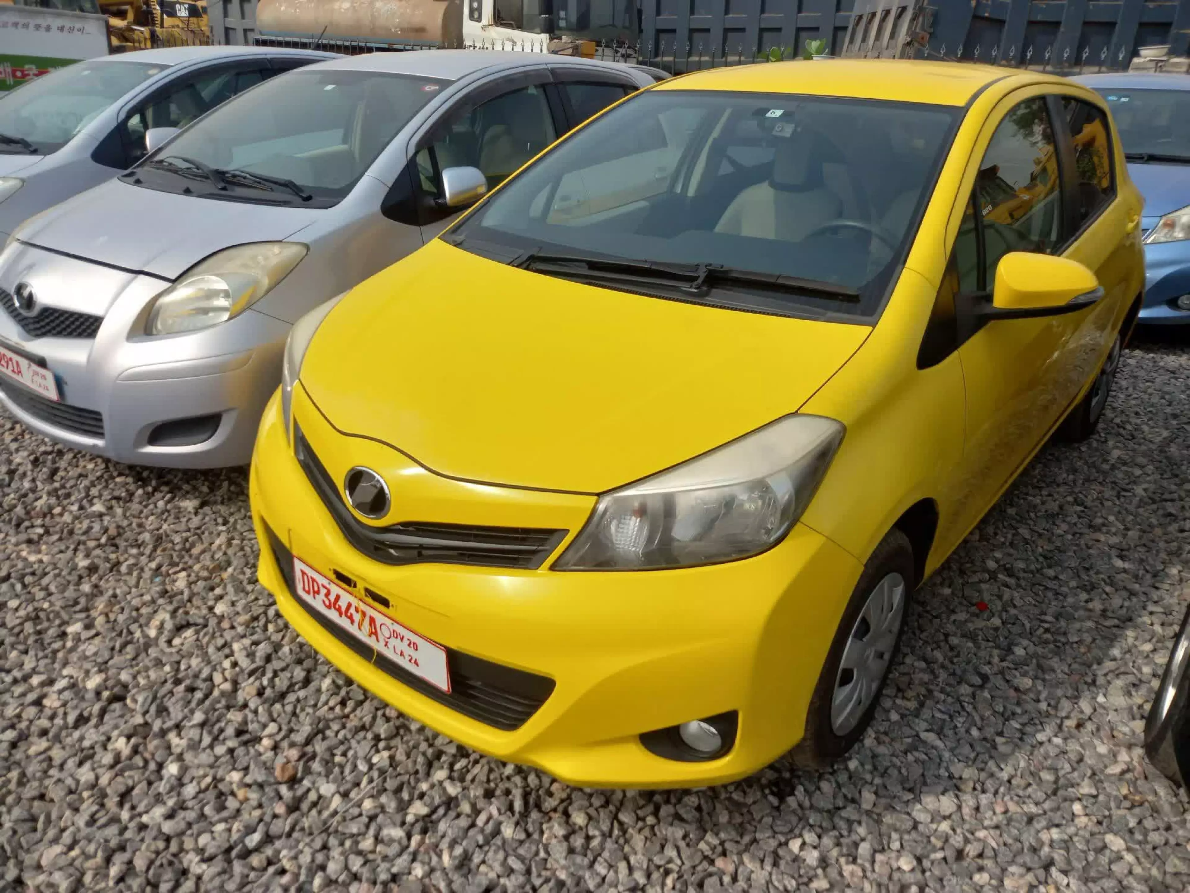 Toyota Vitz   - 2012