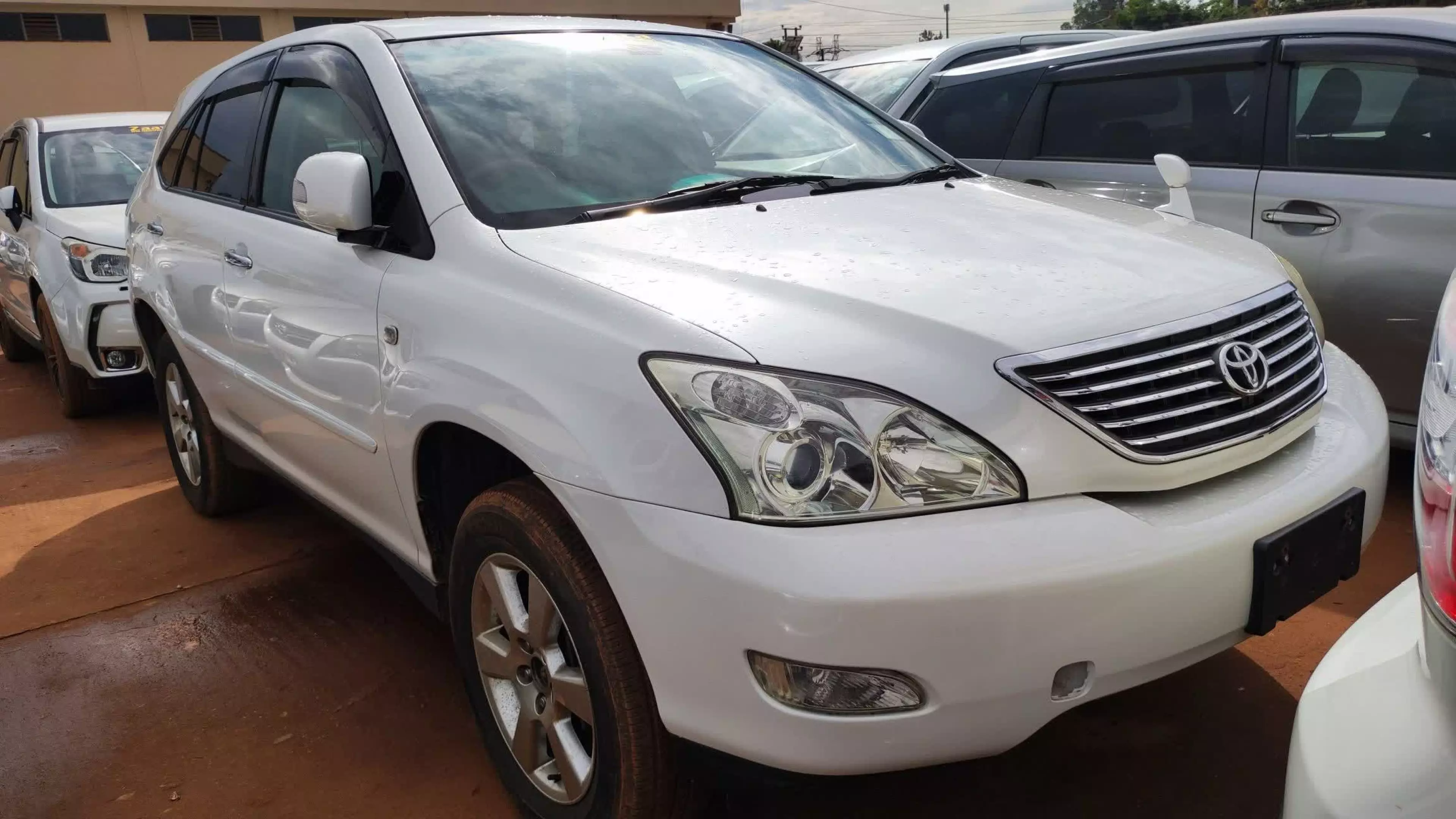 Toyota Harrier - 2010