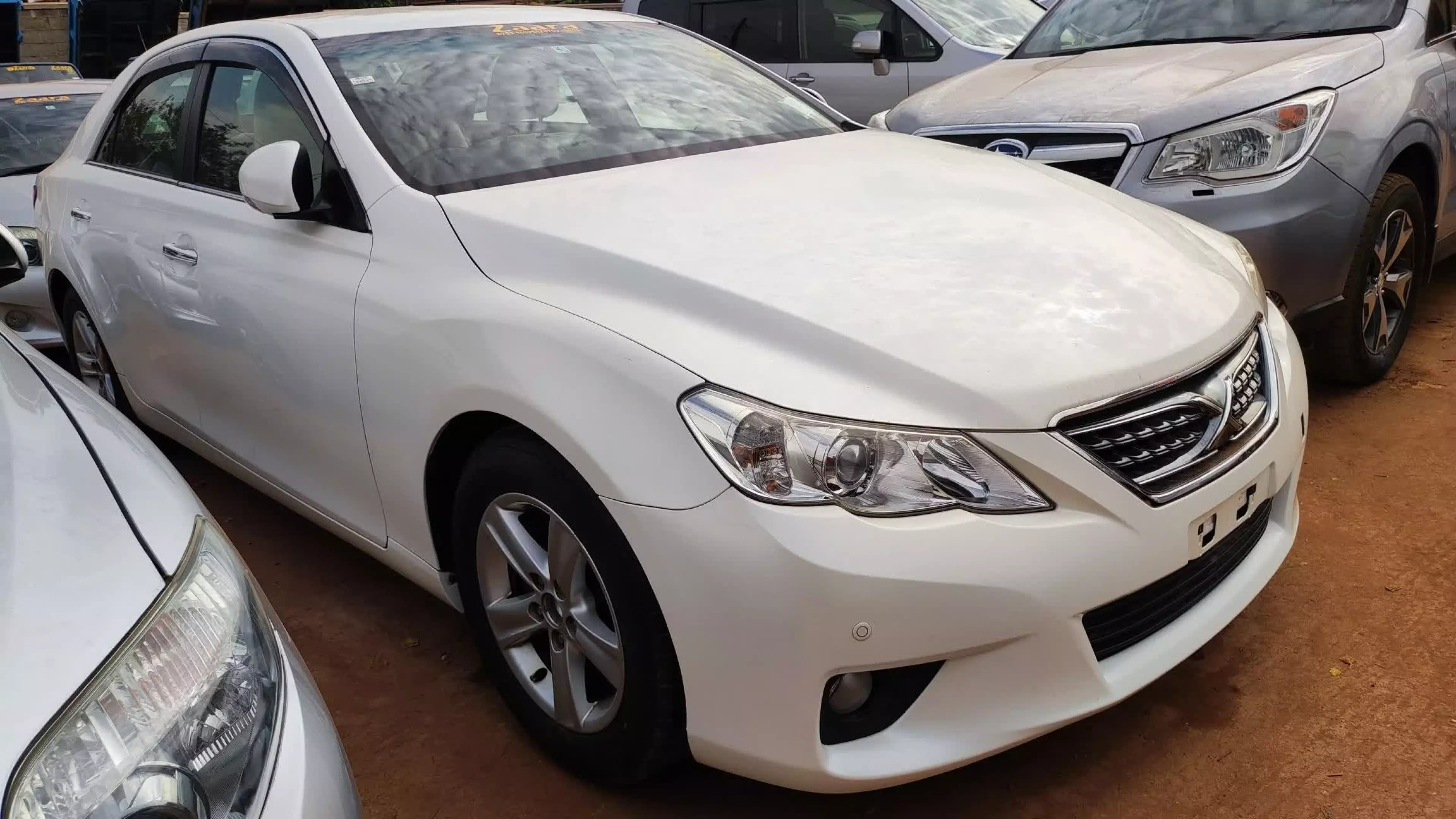 Toyota Mark X - 2012