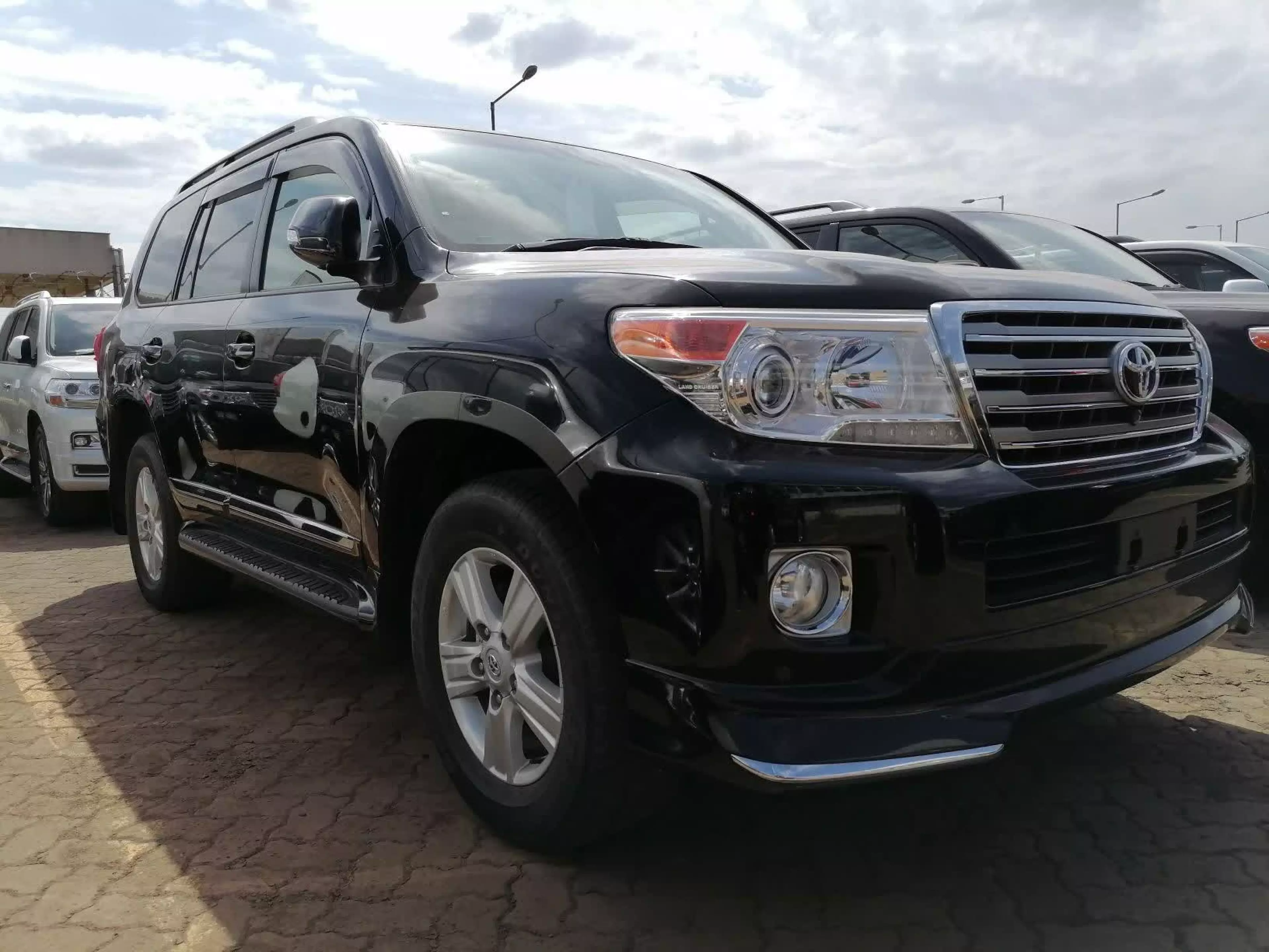 Toyota Landcruiser  V8 - 2014