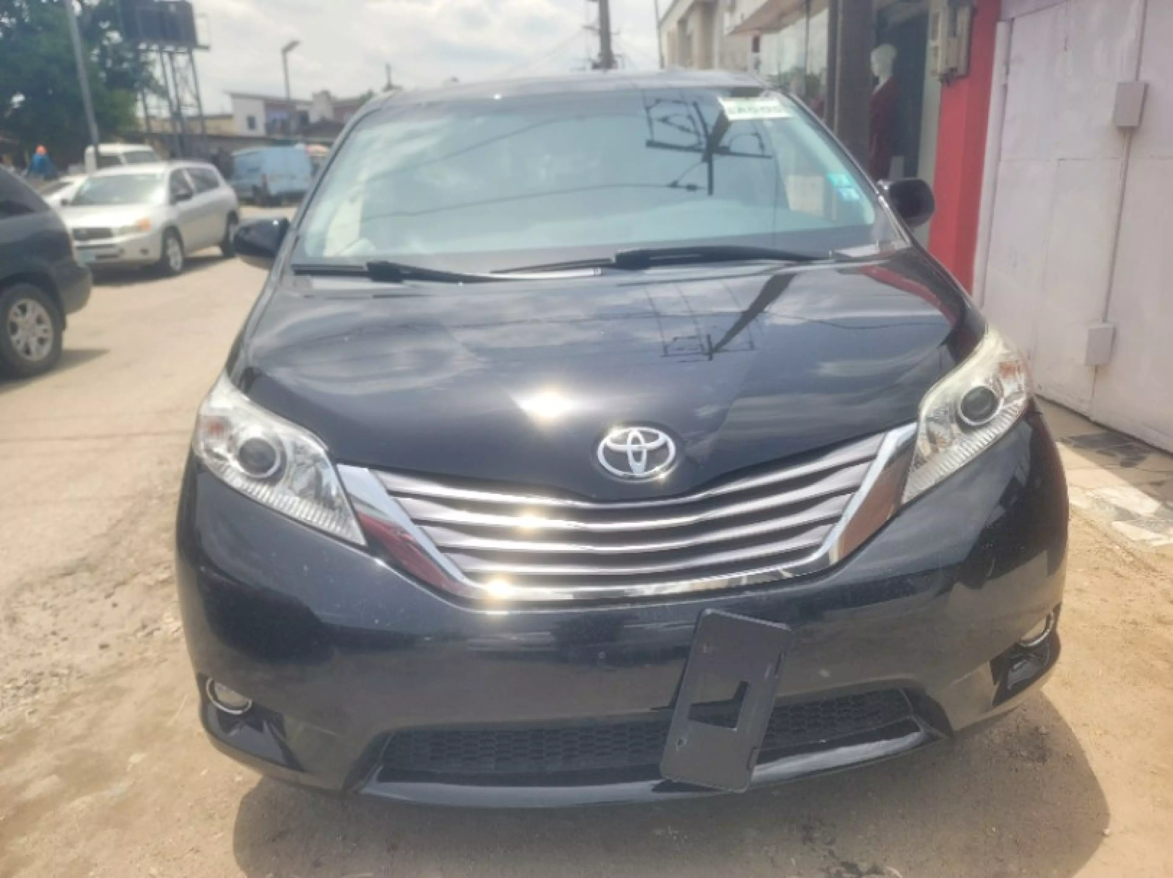 Toyota Sienna - 2017