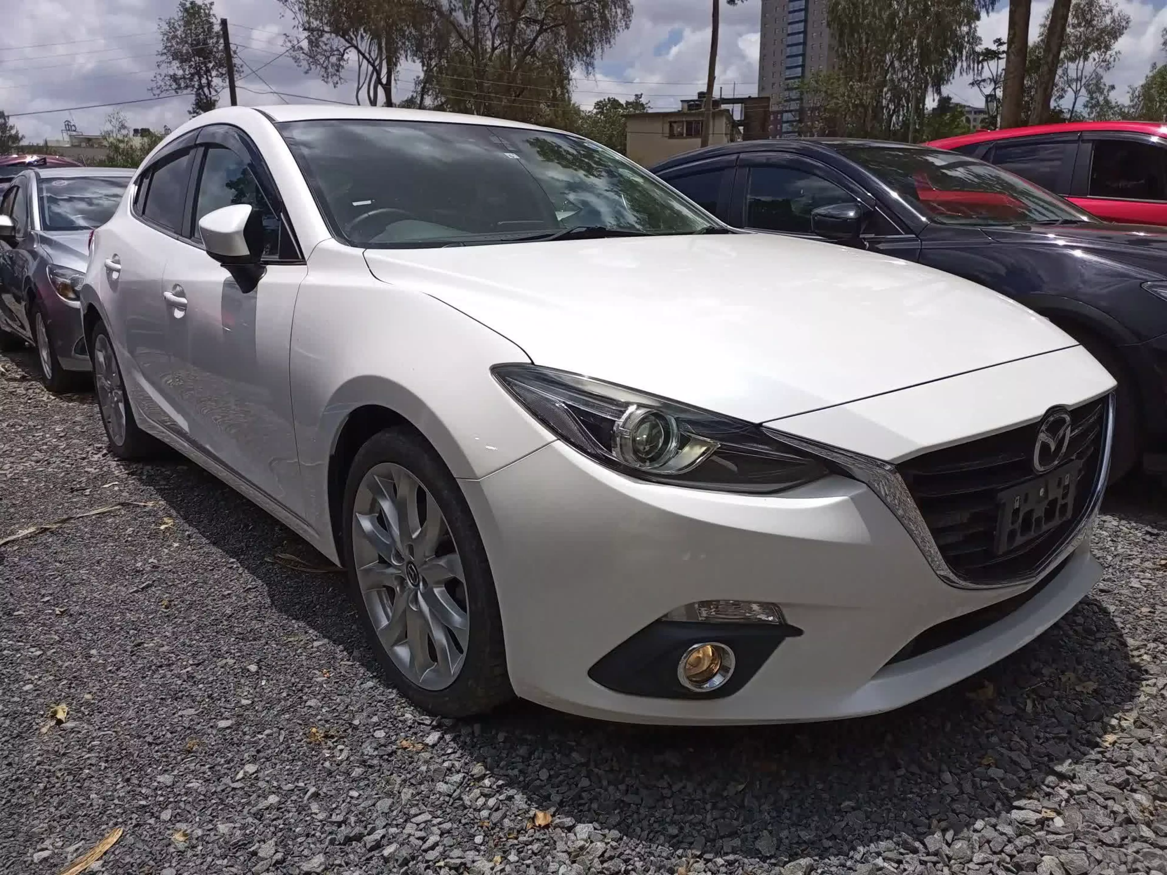 Mazda Axela  - 2015