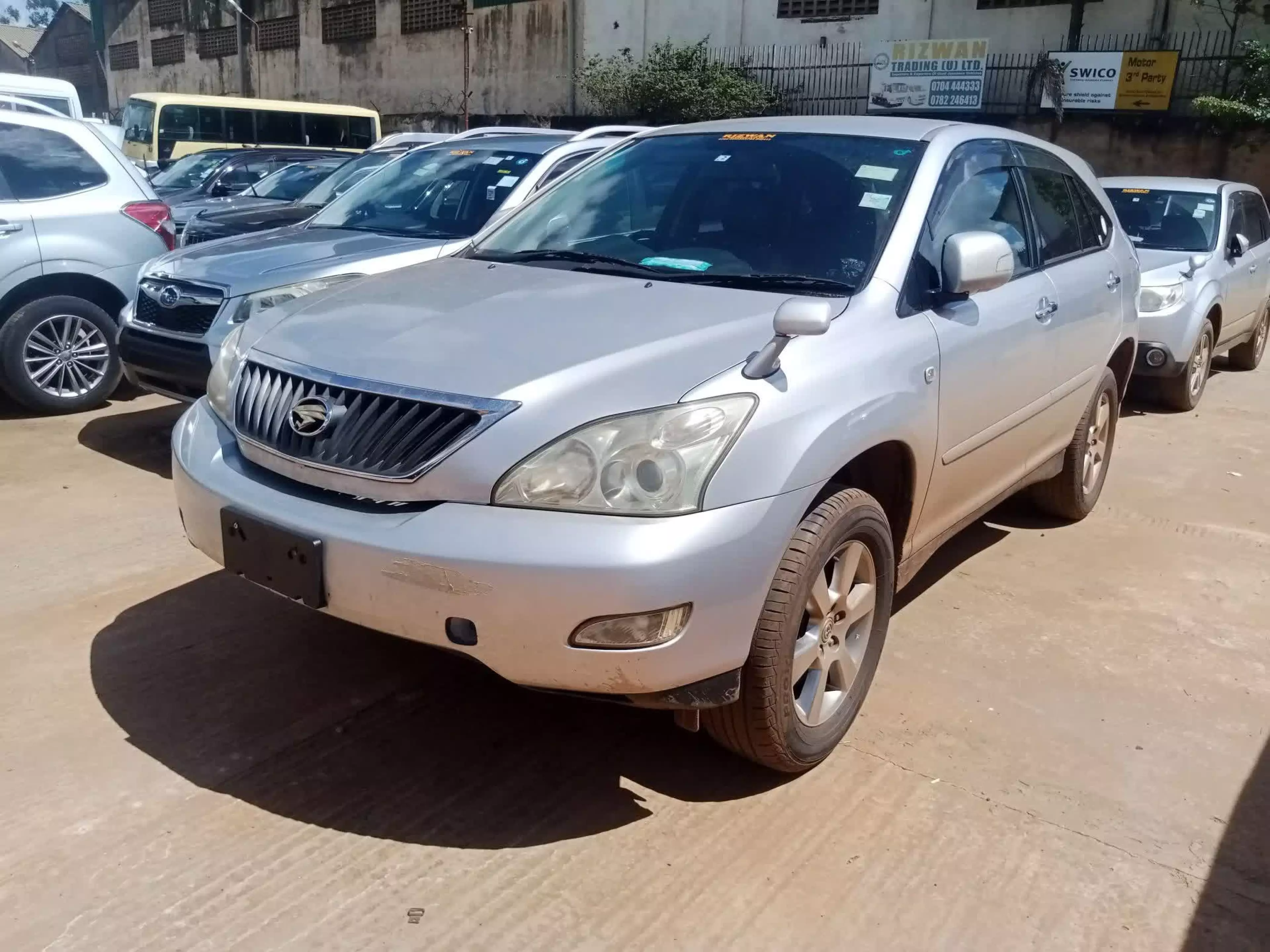 Toyota Harrier   - 2011