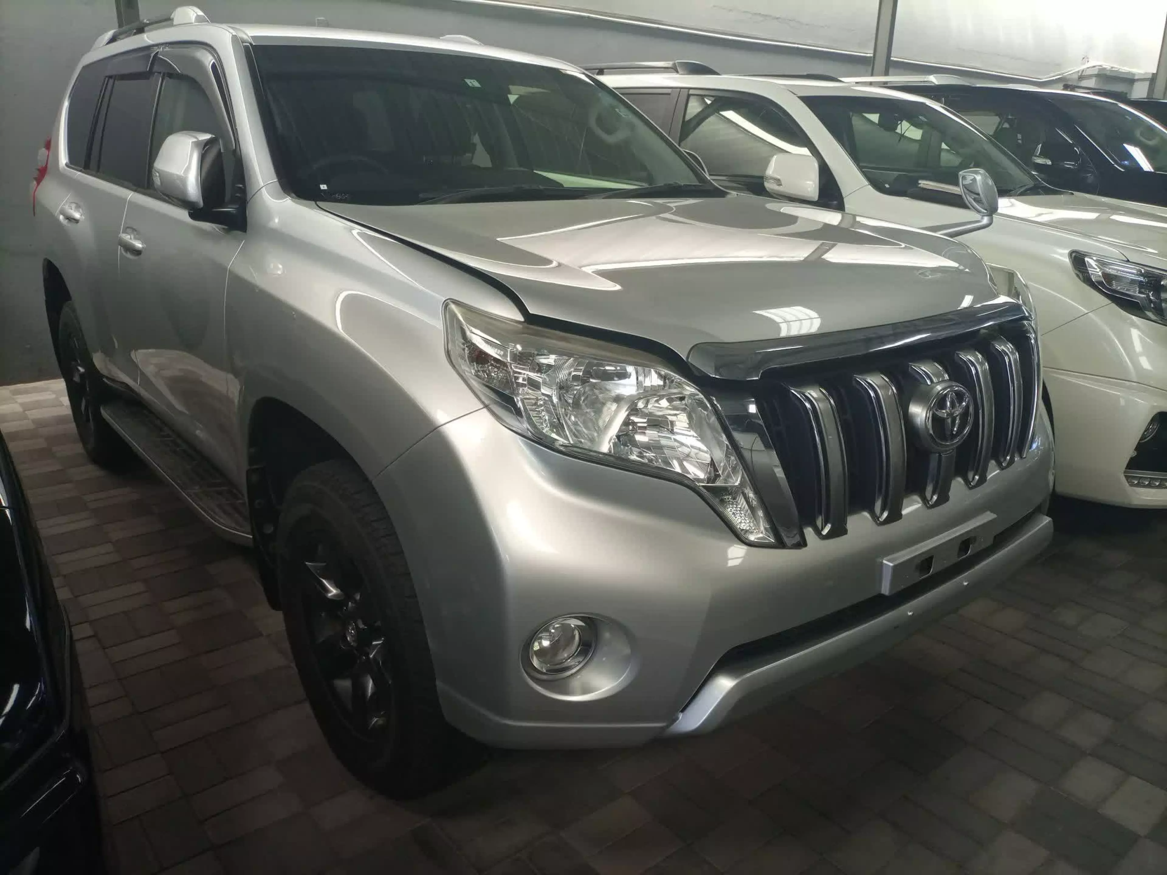 Toyota Landcruiser prado TX - 2015